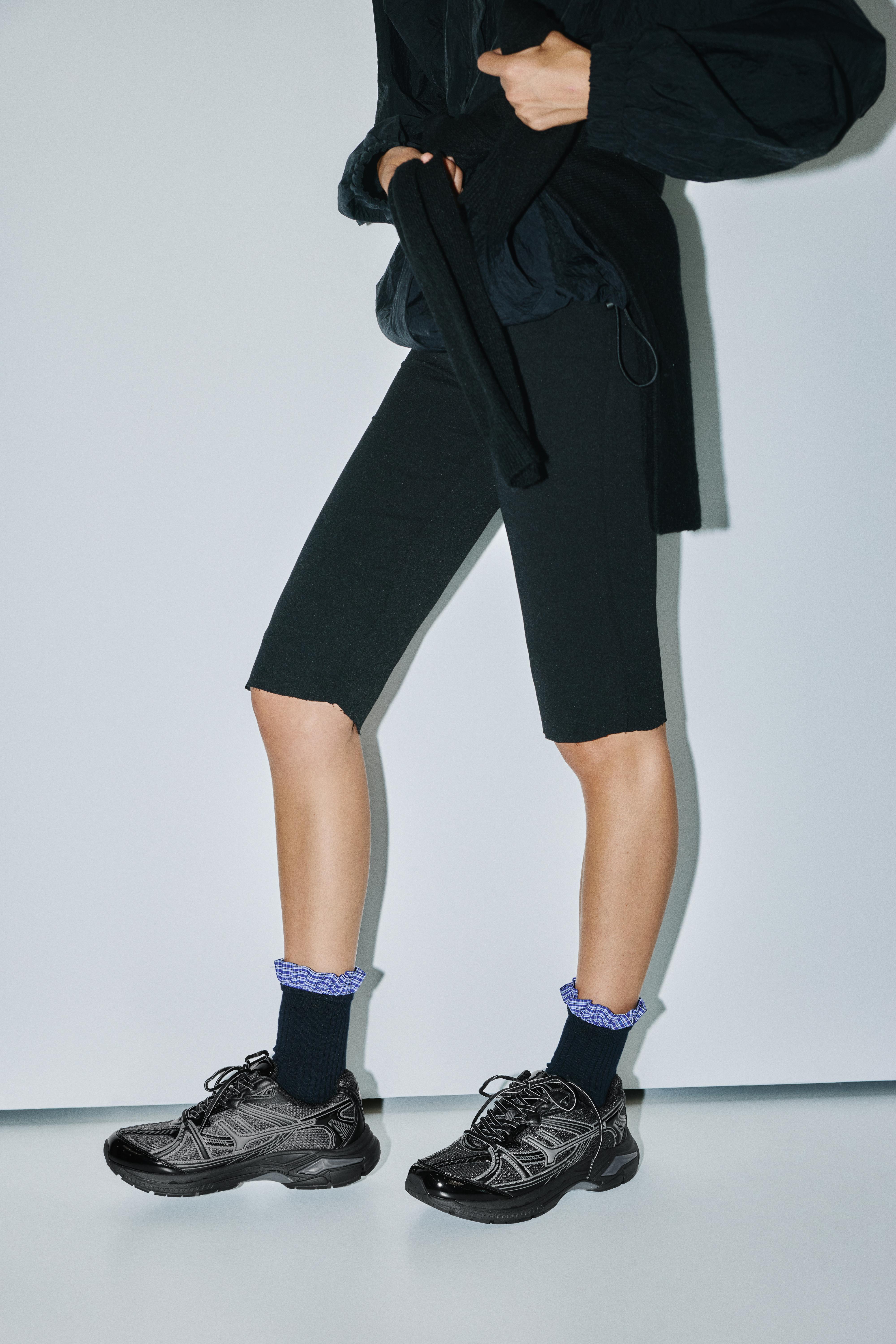 Sneakers Often 02 — Black
