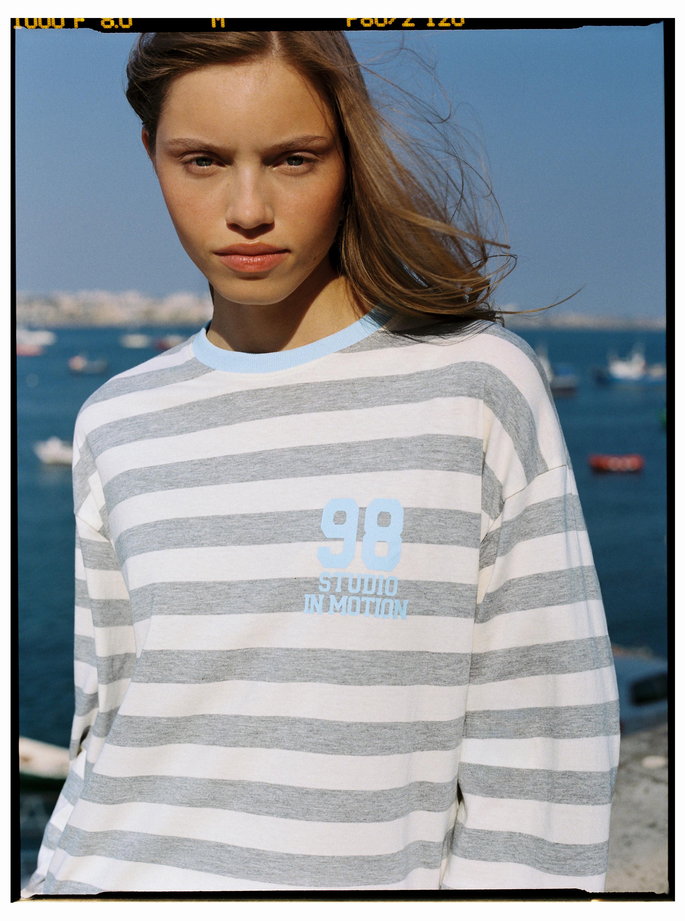 Oversize graphic striped T-shirt — Grey marl