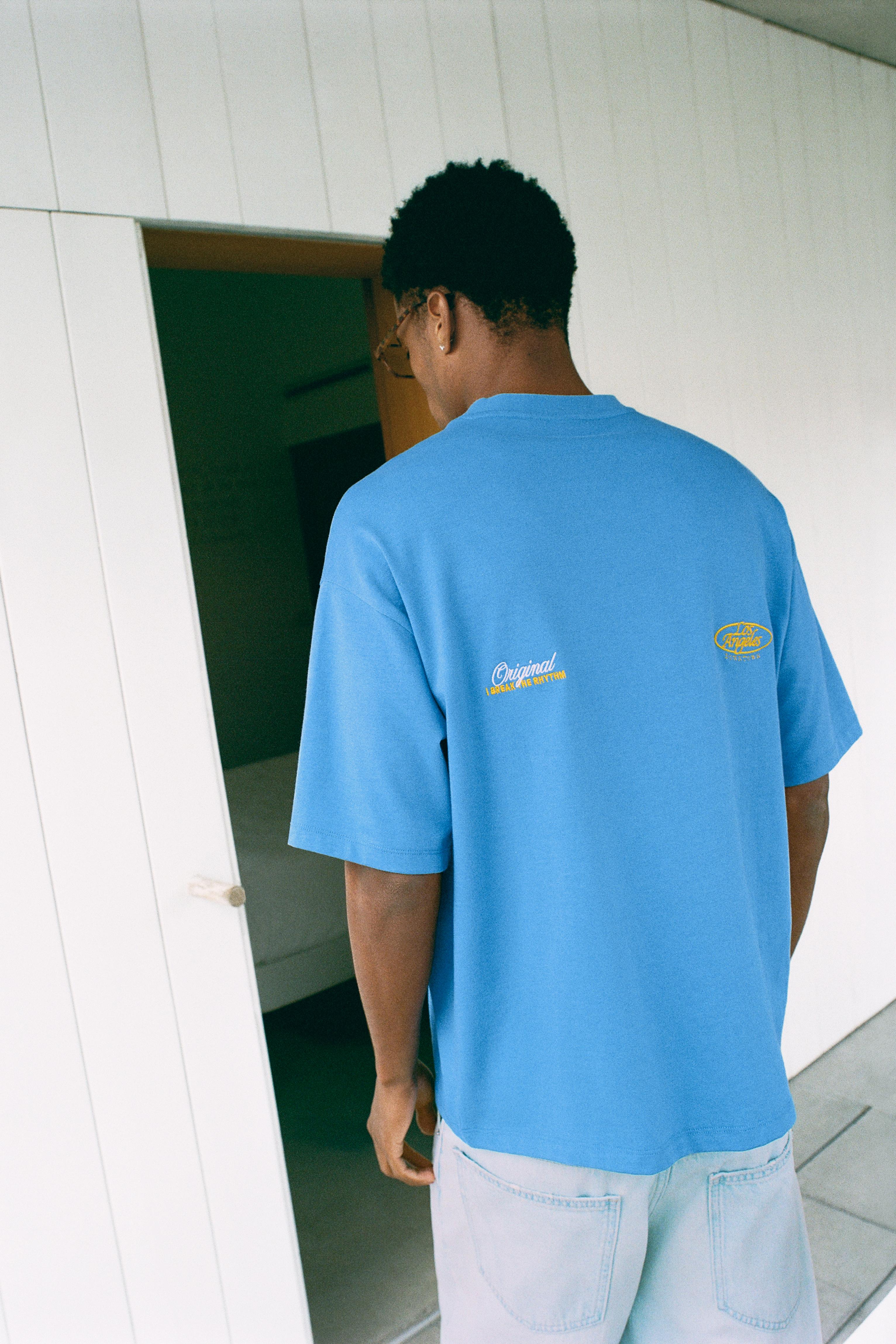 Embroidered graphic T-shirt — Deep blue