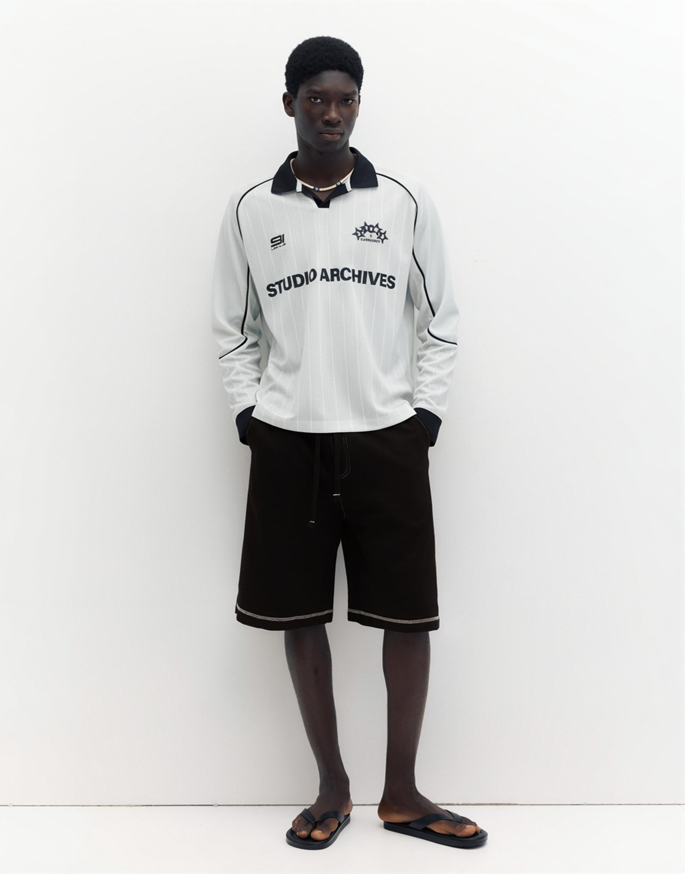 STWD jogger Bermuda shorts with seams — Black