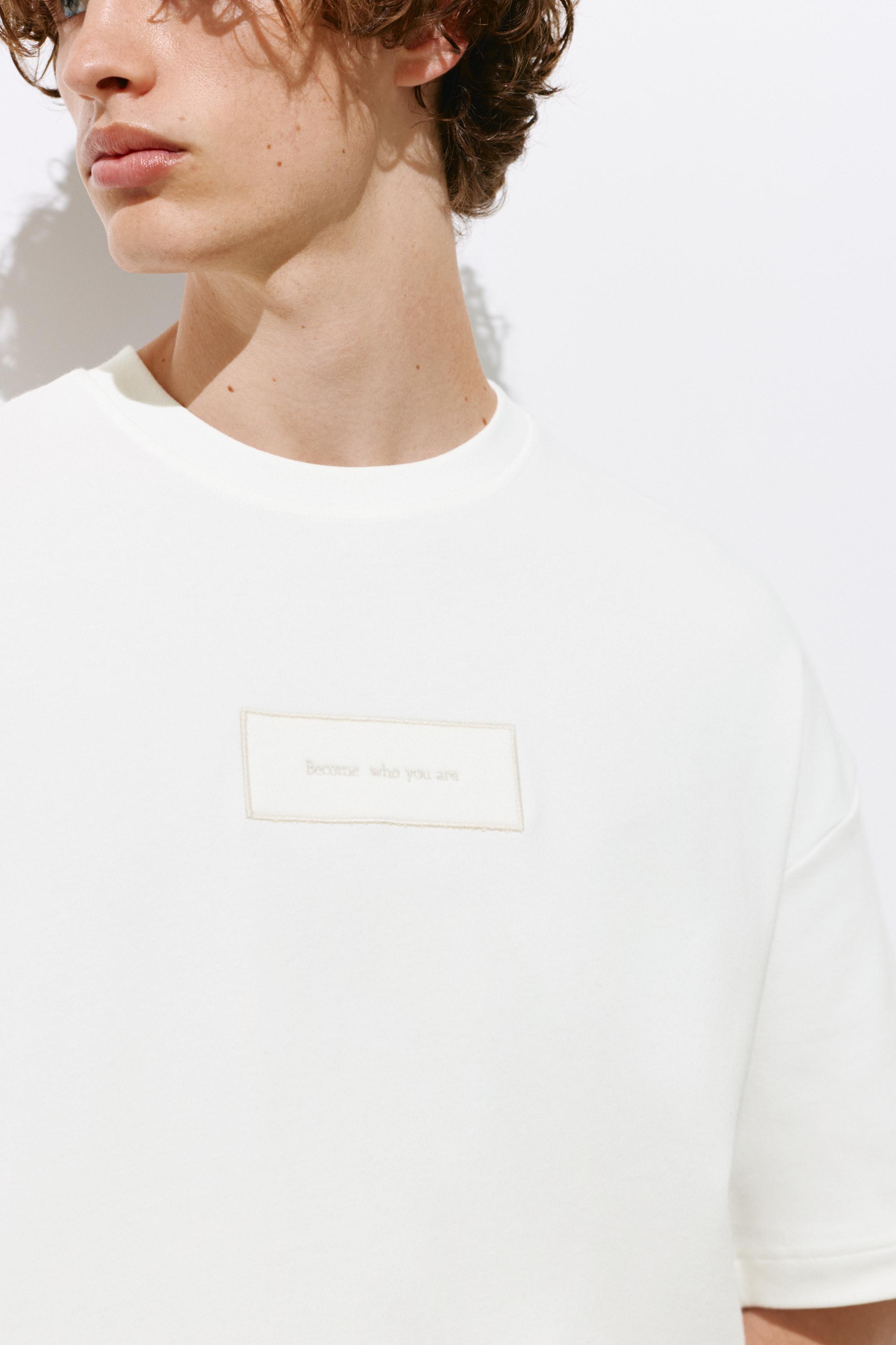 Short sleeve sweatshirt with graphic — Off white