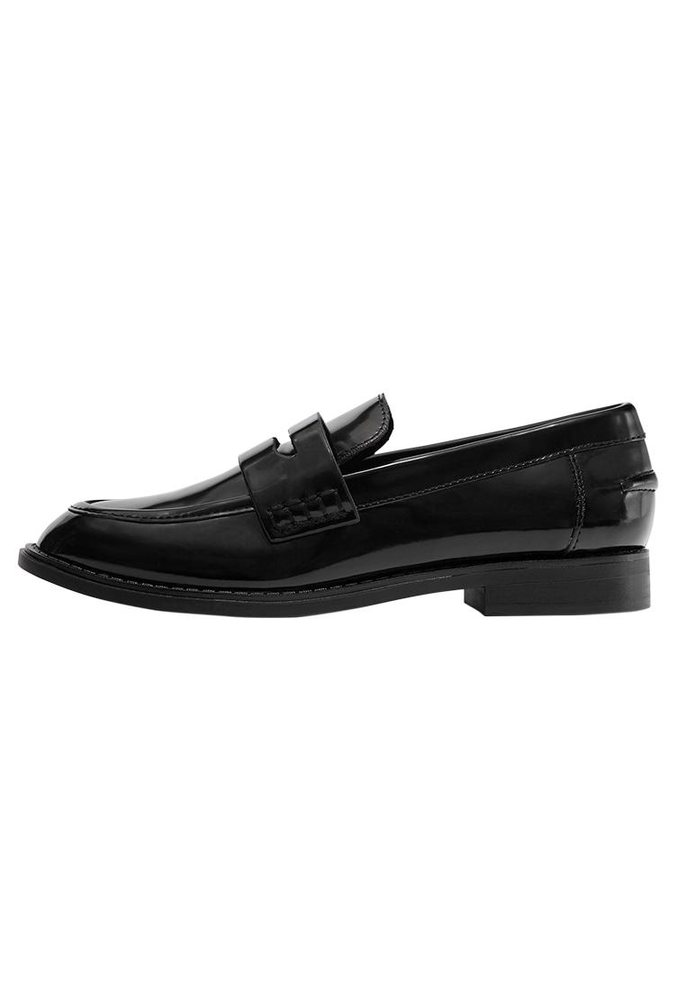 Faux patent loafers — Black