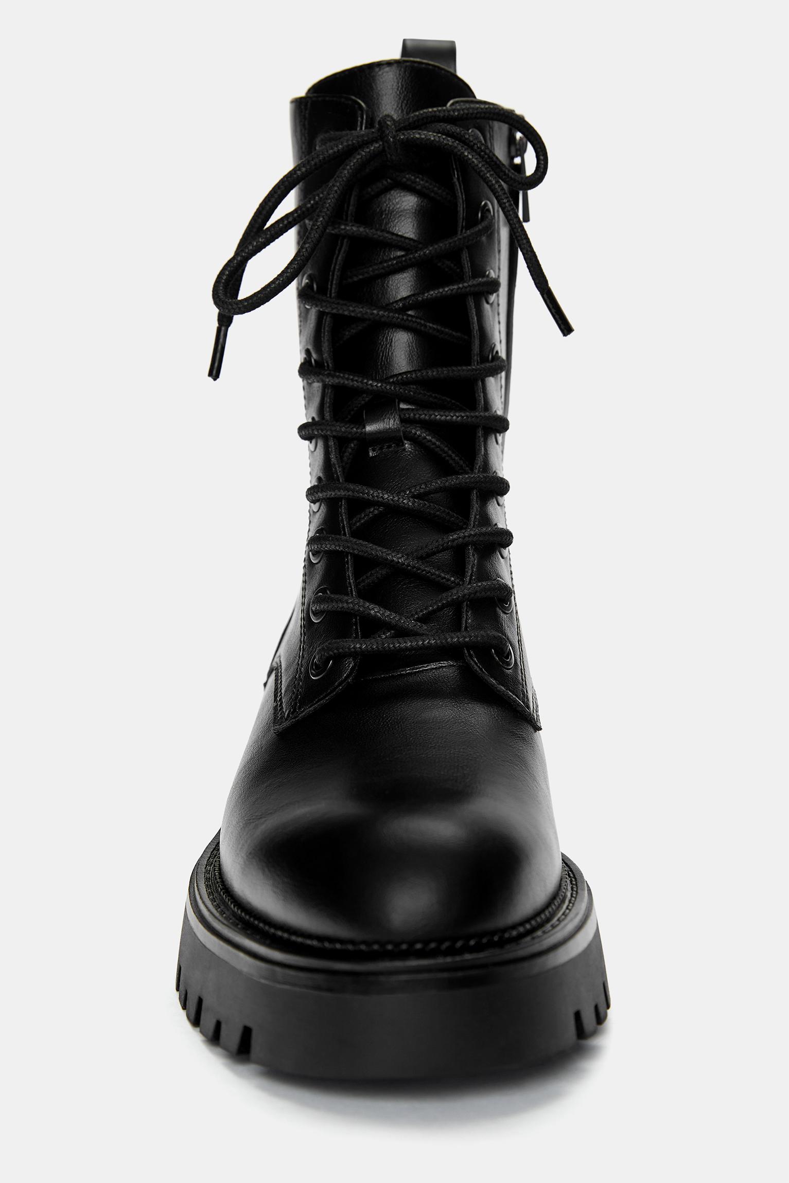 Lace-up flat ankle boots — Black