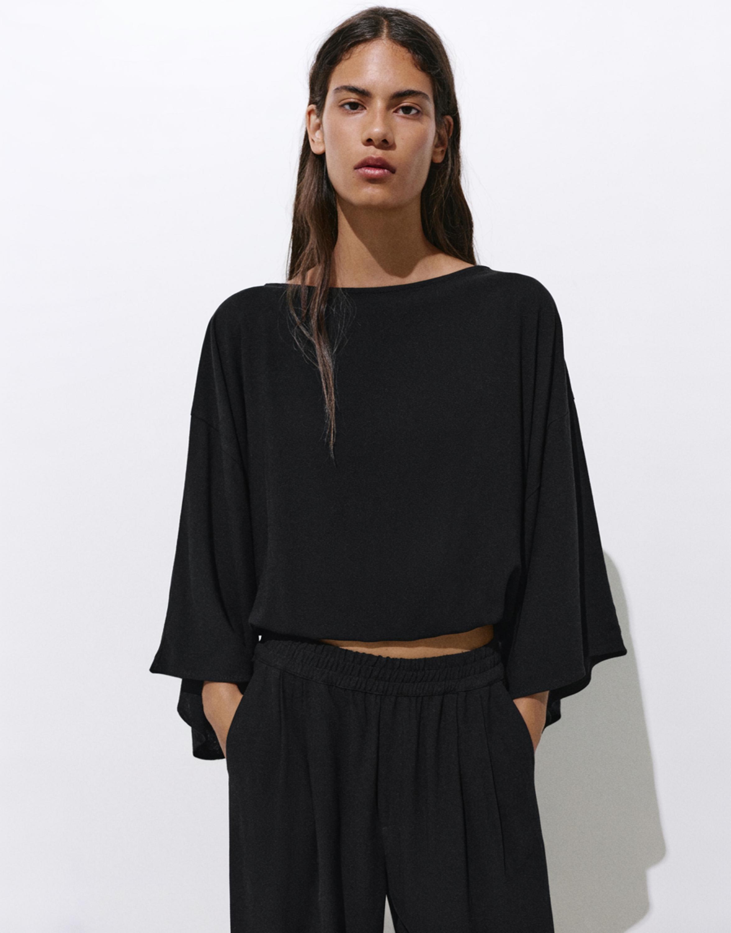 Cape blouse — Black