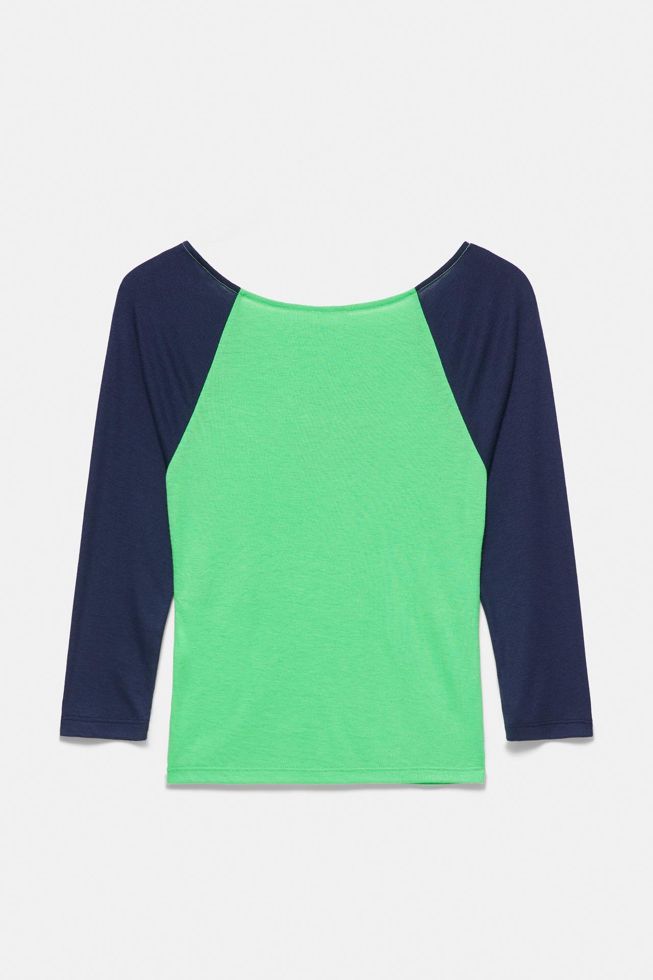 T-shirt with raglan sleeves and graphic — Green