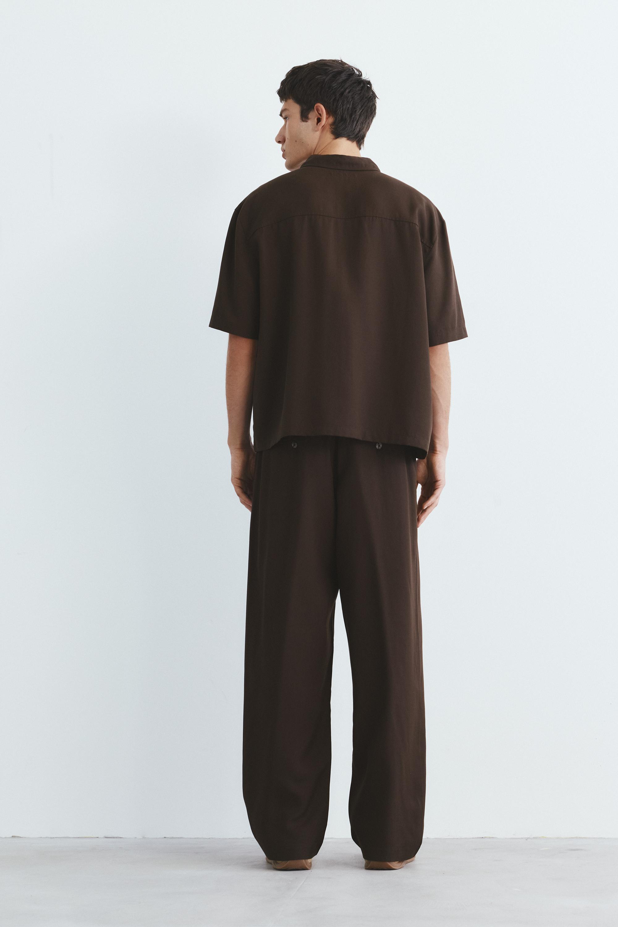 Short sleeve shirt with pocket — Chocolate