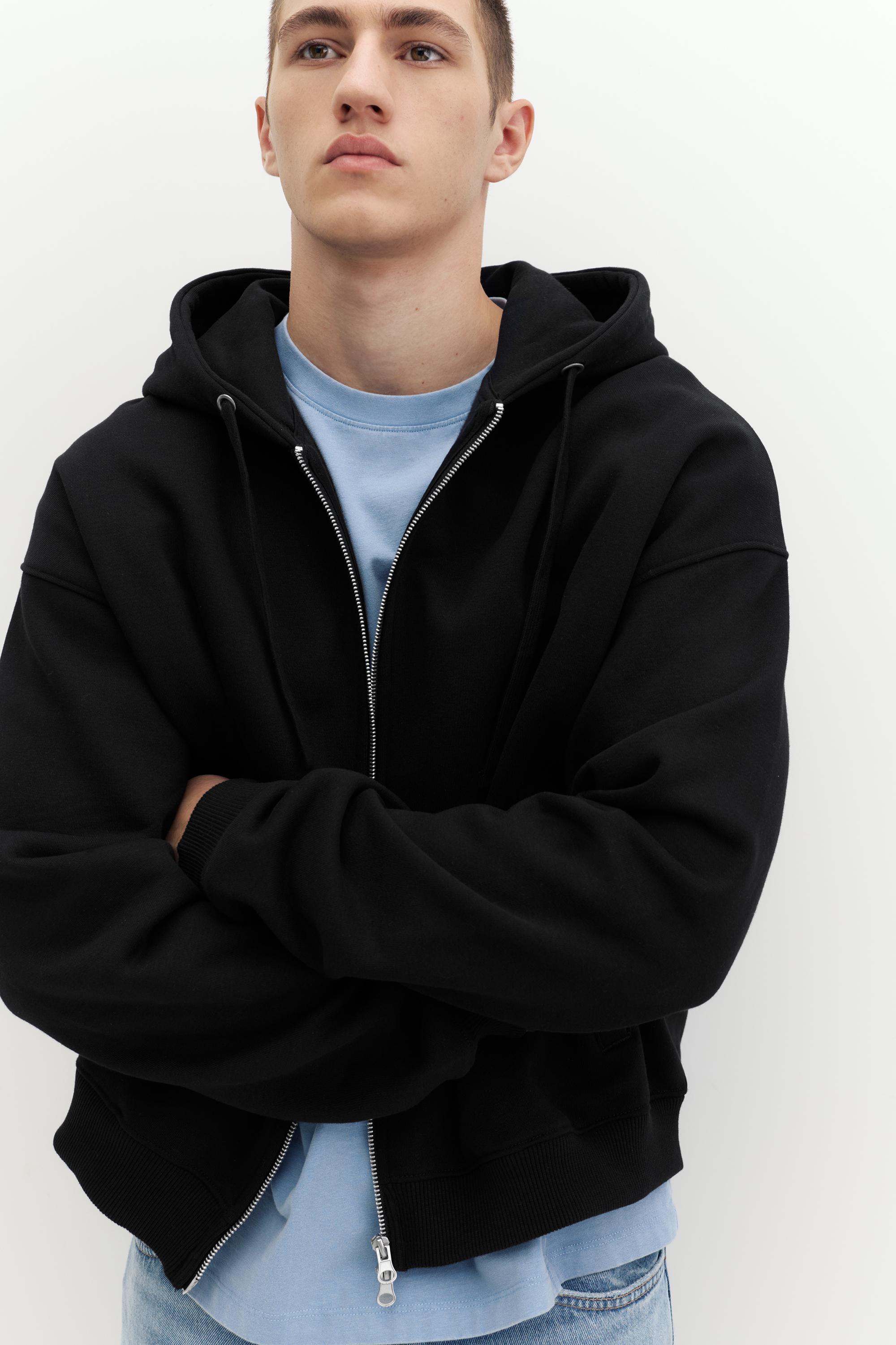 Zip-up hoodie — Black