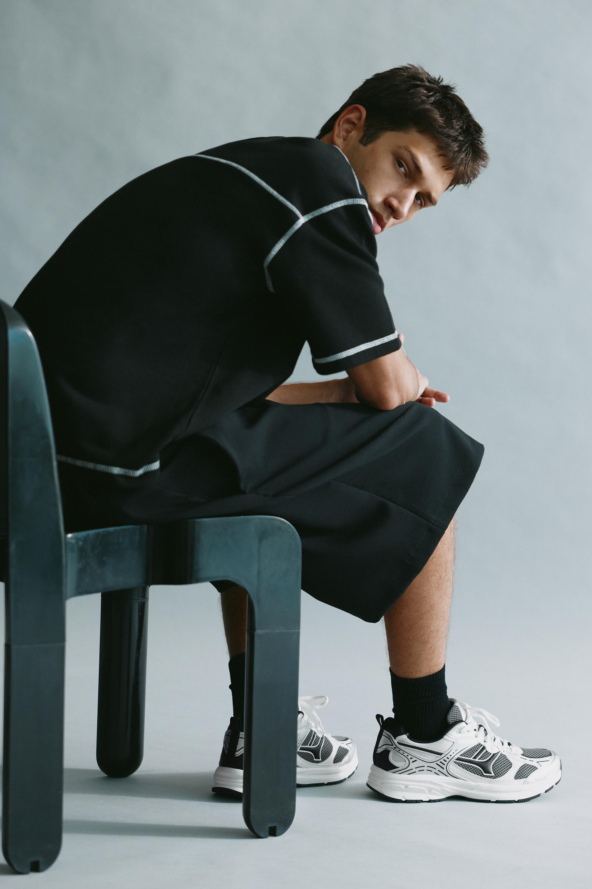 Multi-piece trainers — Silver