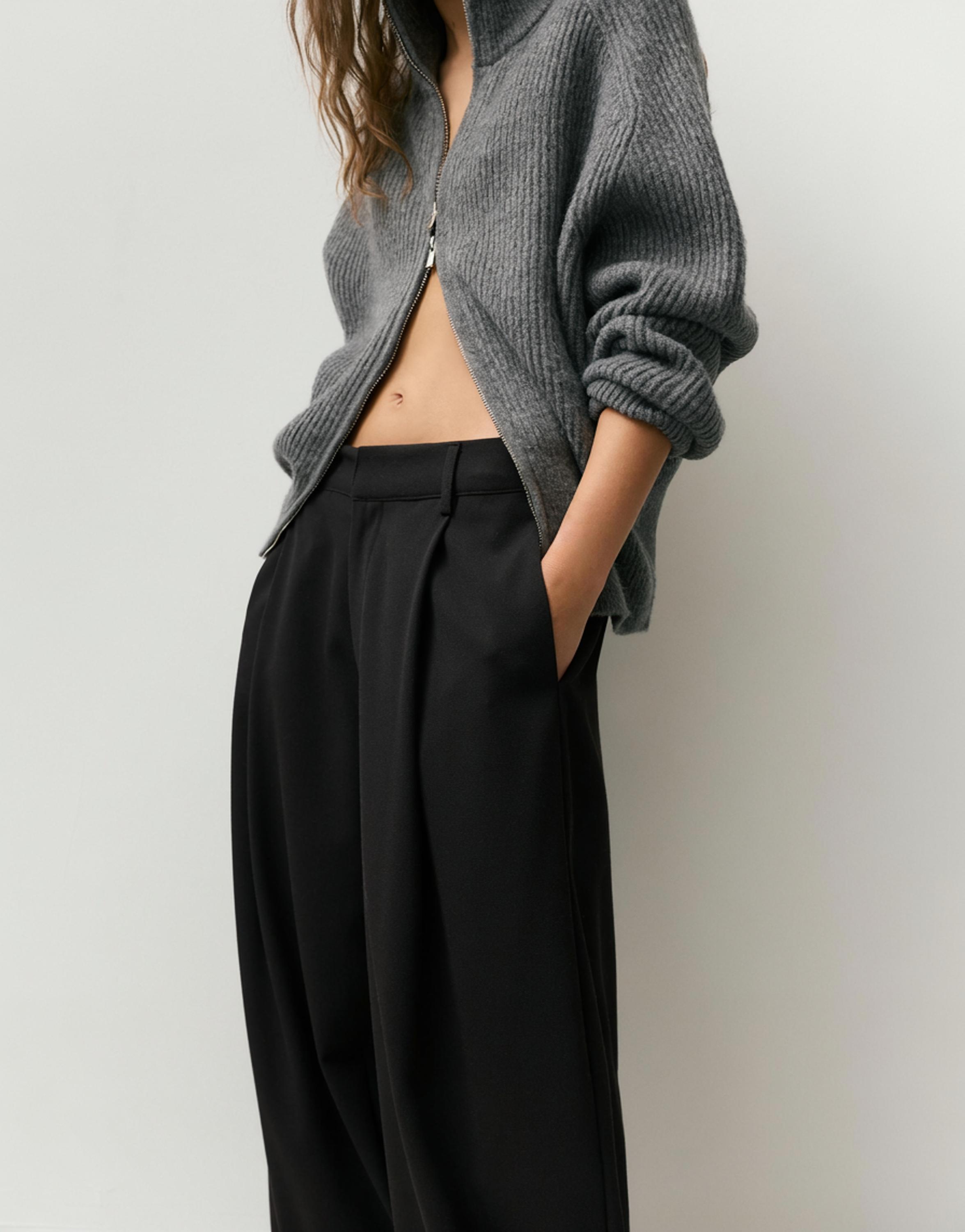 Darted sarouel trousers — Black