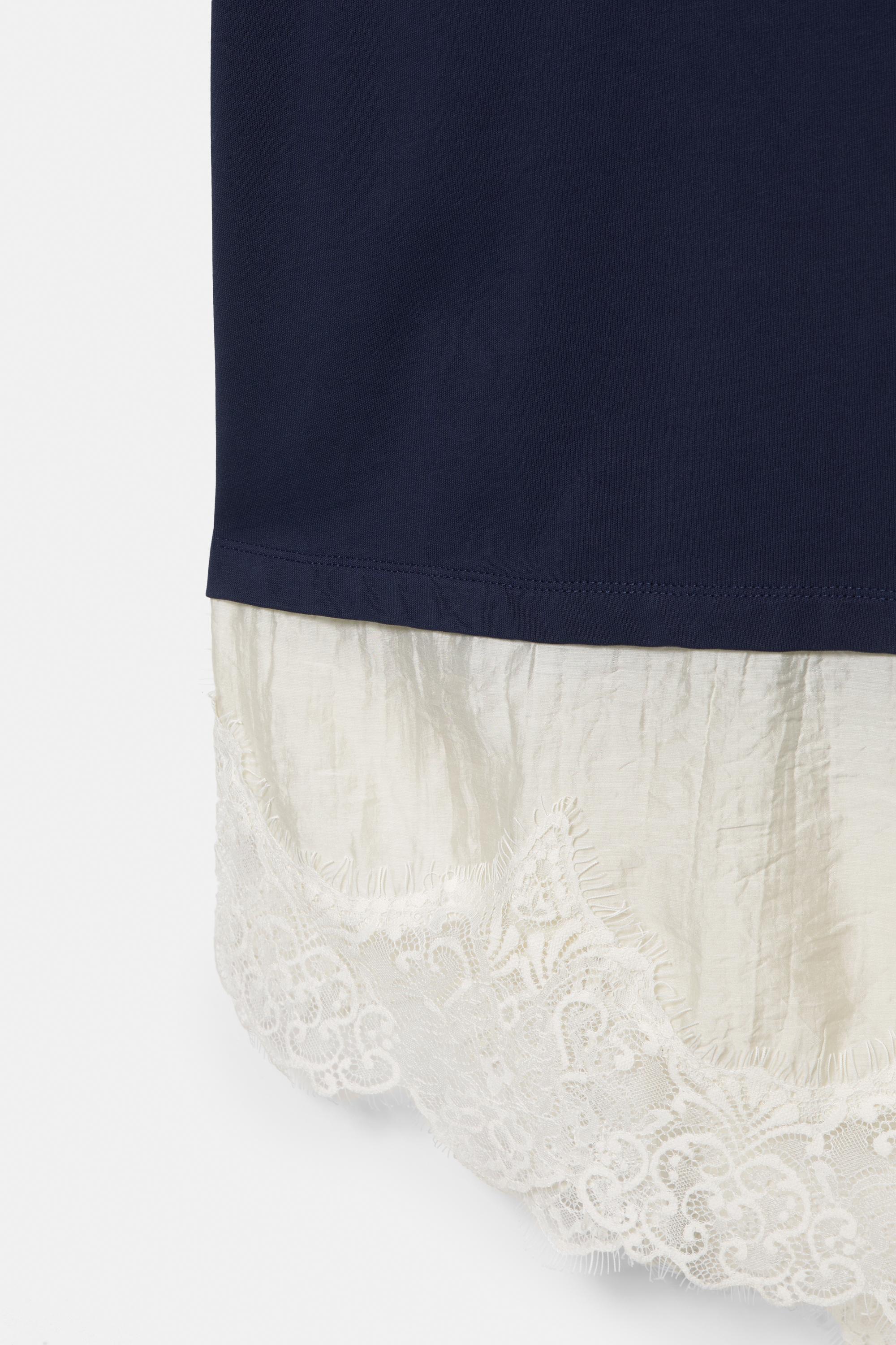 Contrast T-shirt with lace hem — Navy