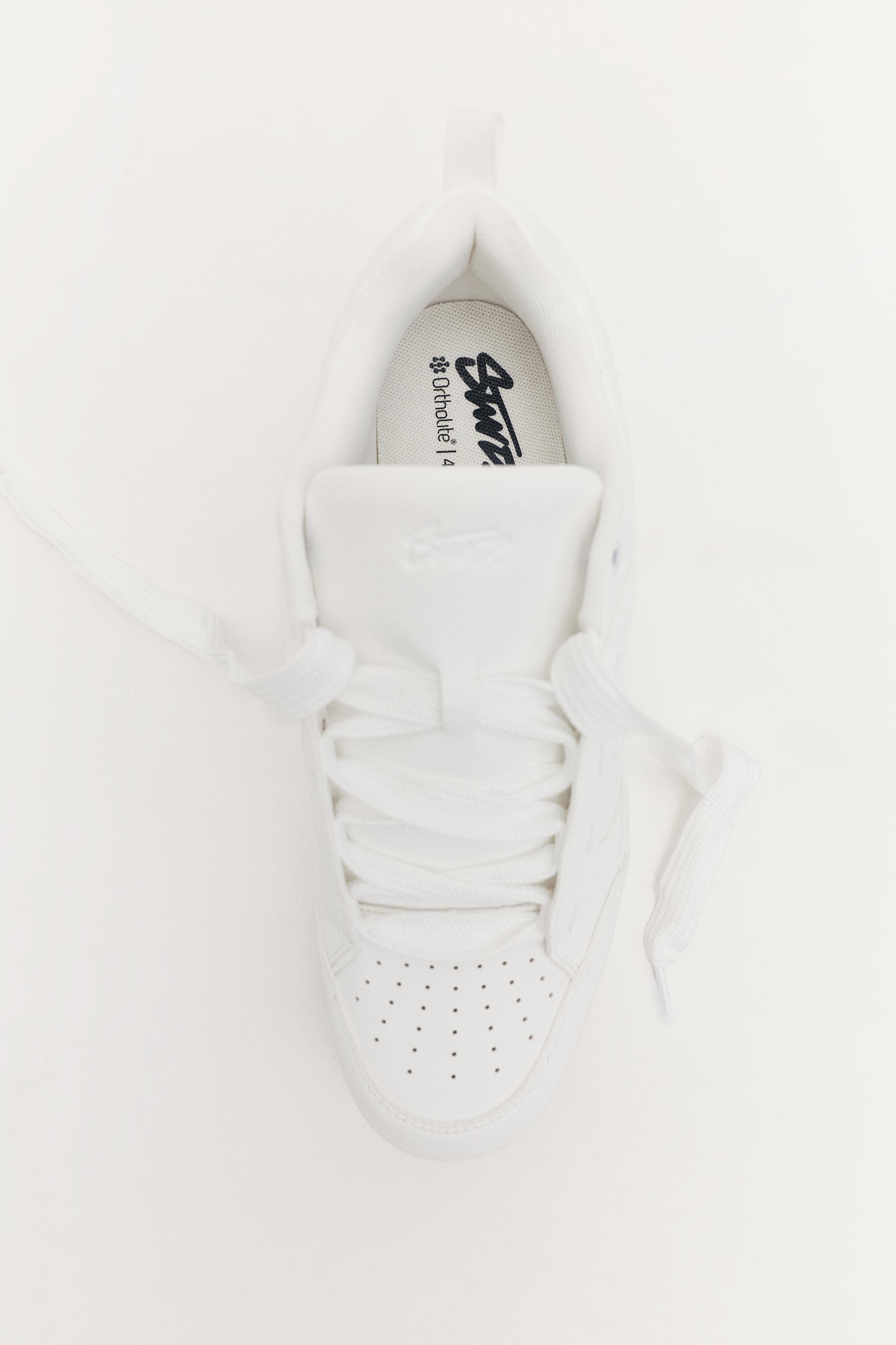 STWD trainers — White