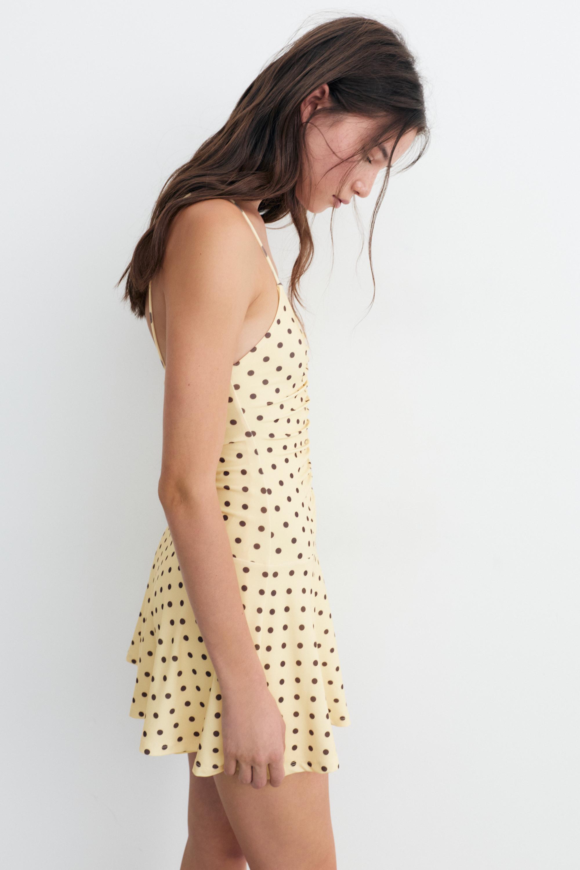 Short strappy gathered dress — Yellow
