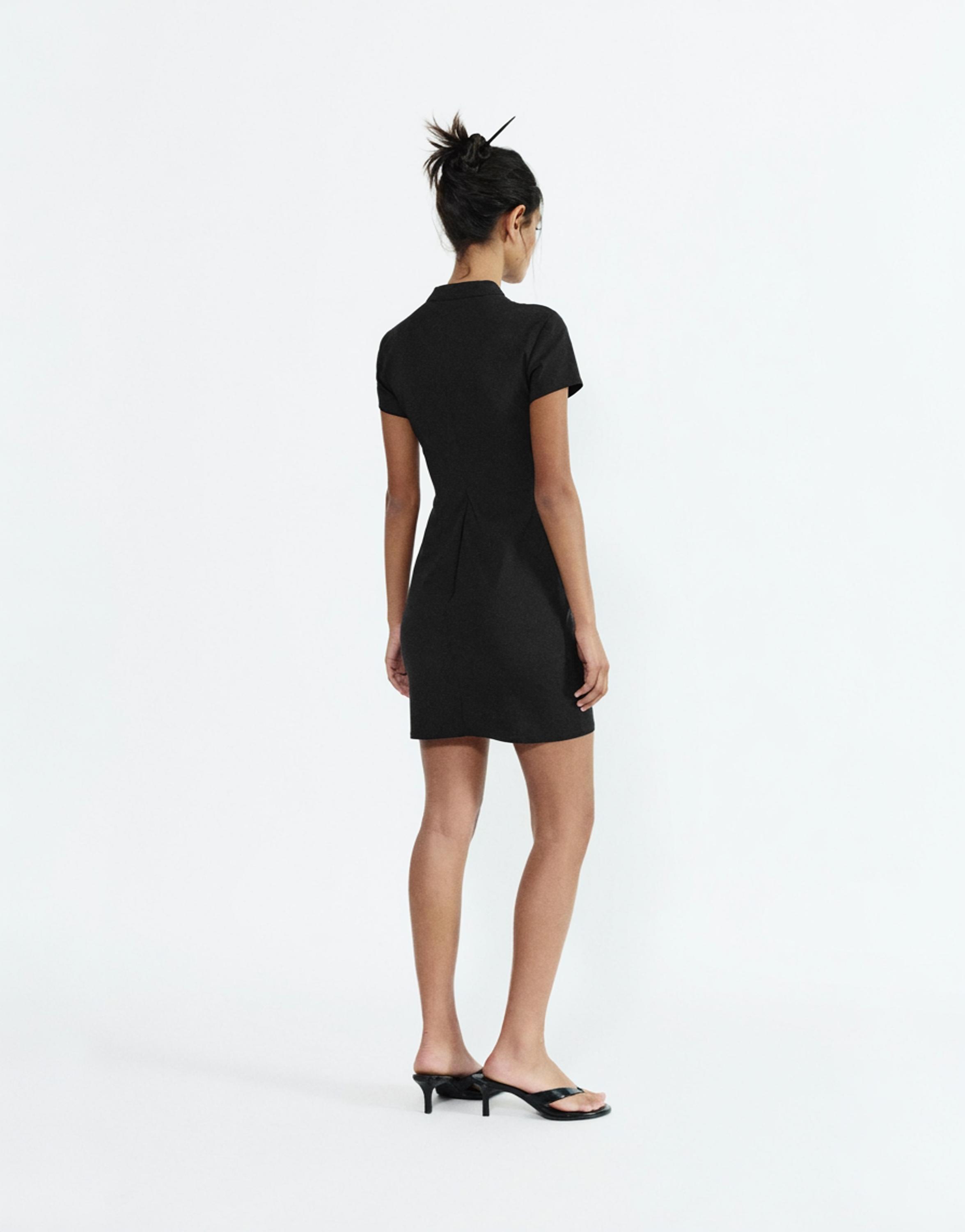 Short dress with knot buttons — Black