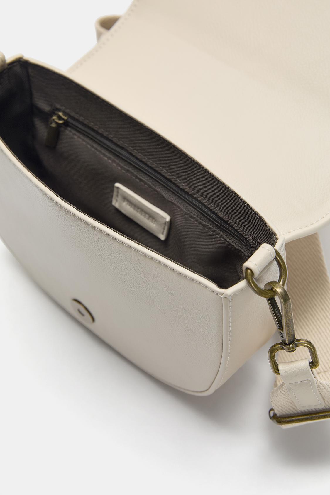 Sac à bandoulière à rabat pull&bear