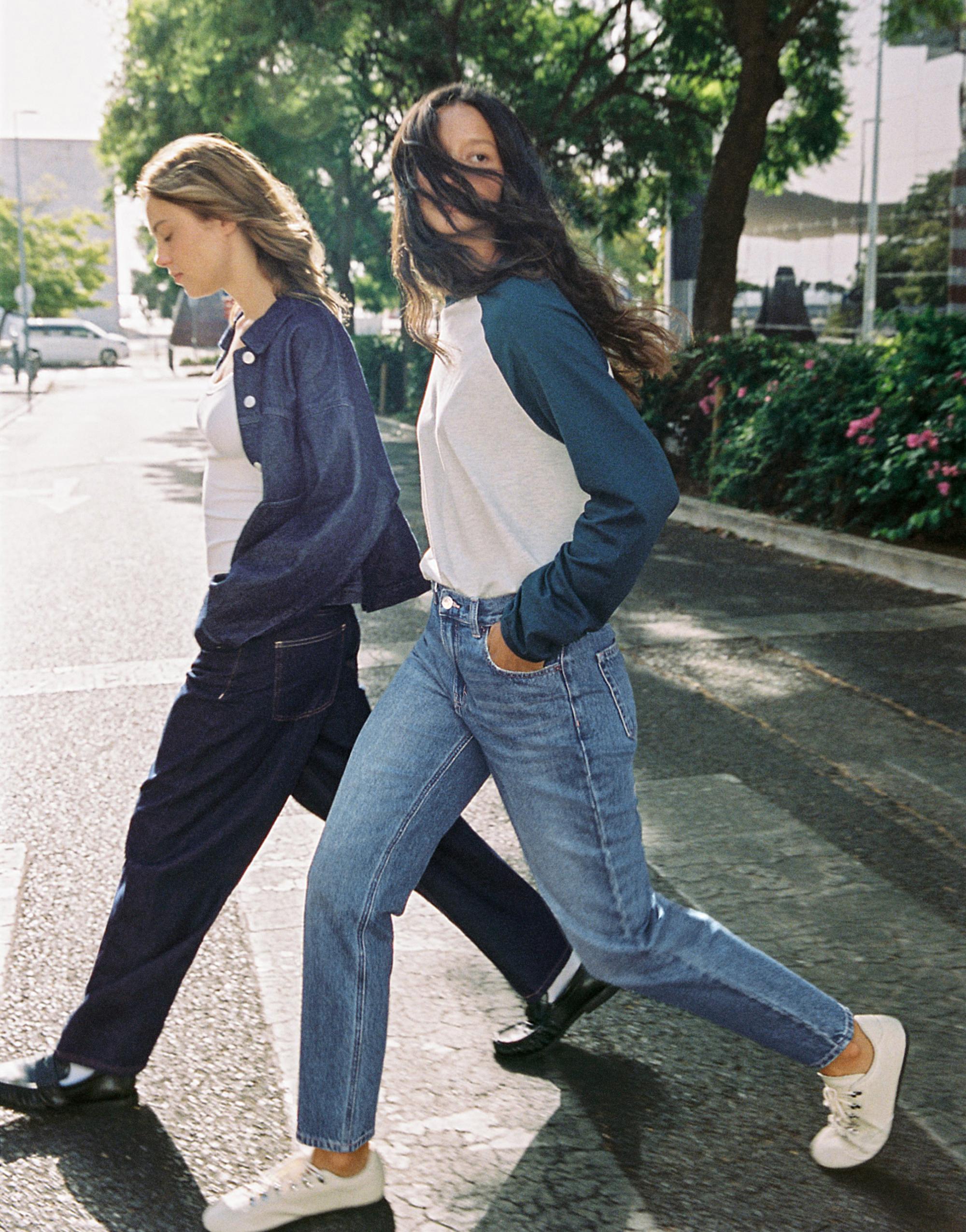 High-waist mom jeans — Medium blue