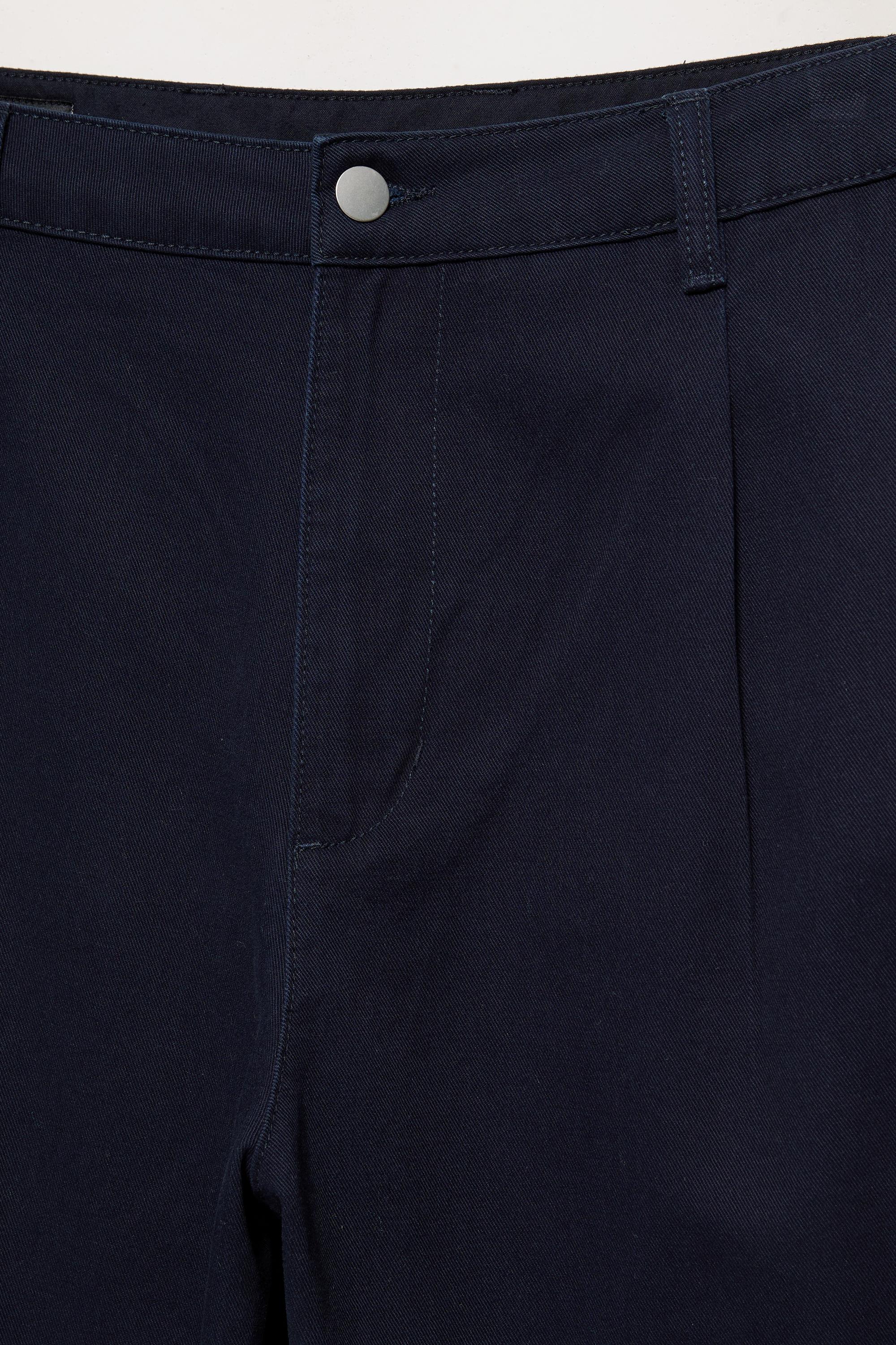 Baggy darted chinos — Navy