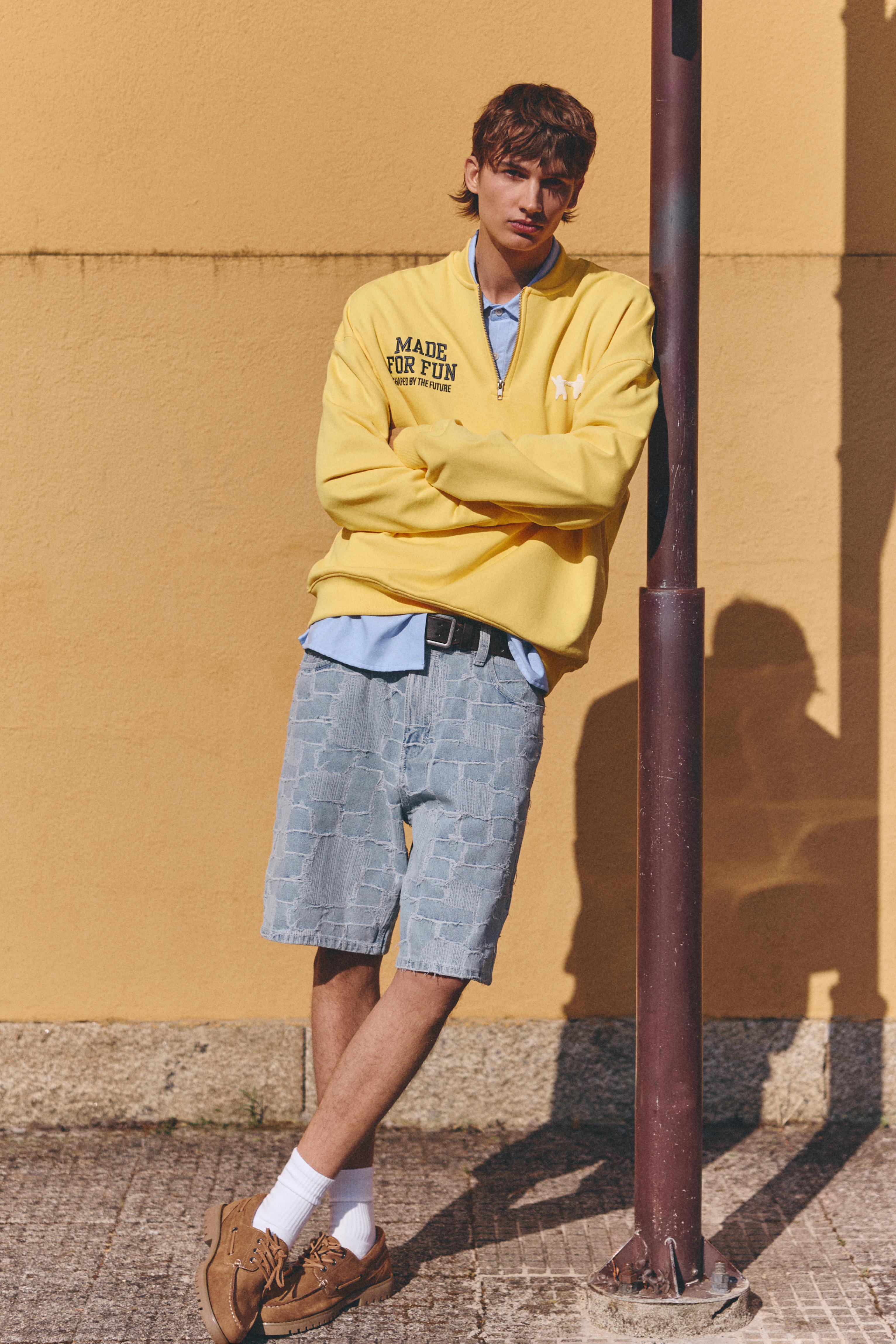 Graphic quarter-zip sweatshirt — Yellow