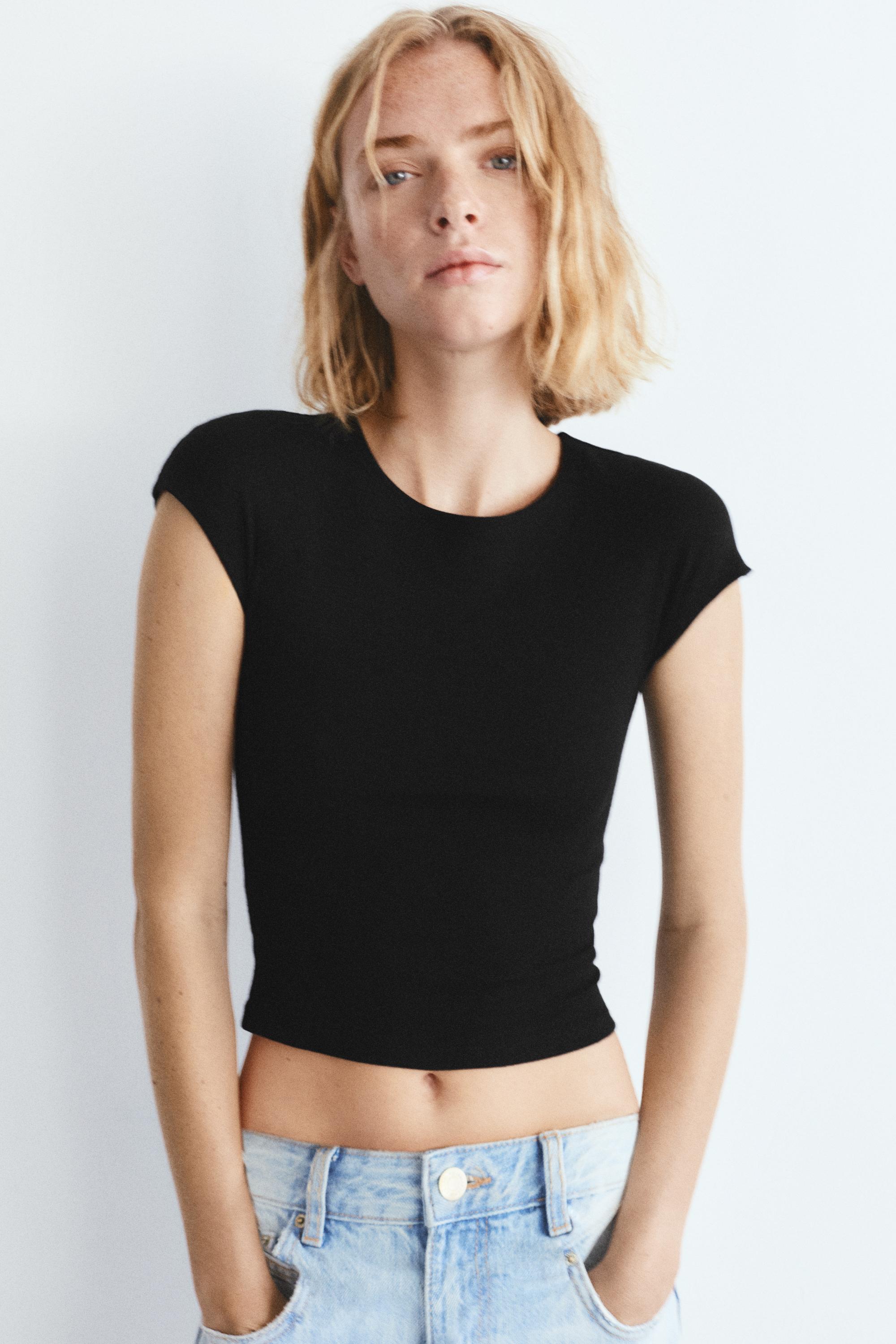 Fitted short sleeve T-shirt — Black