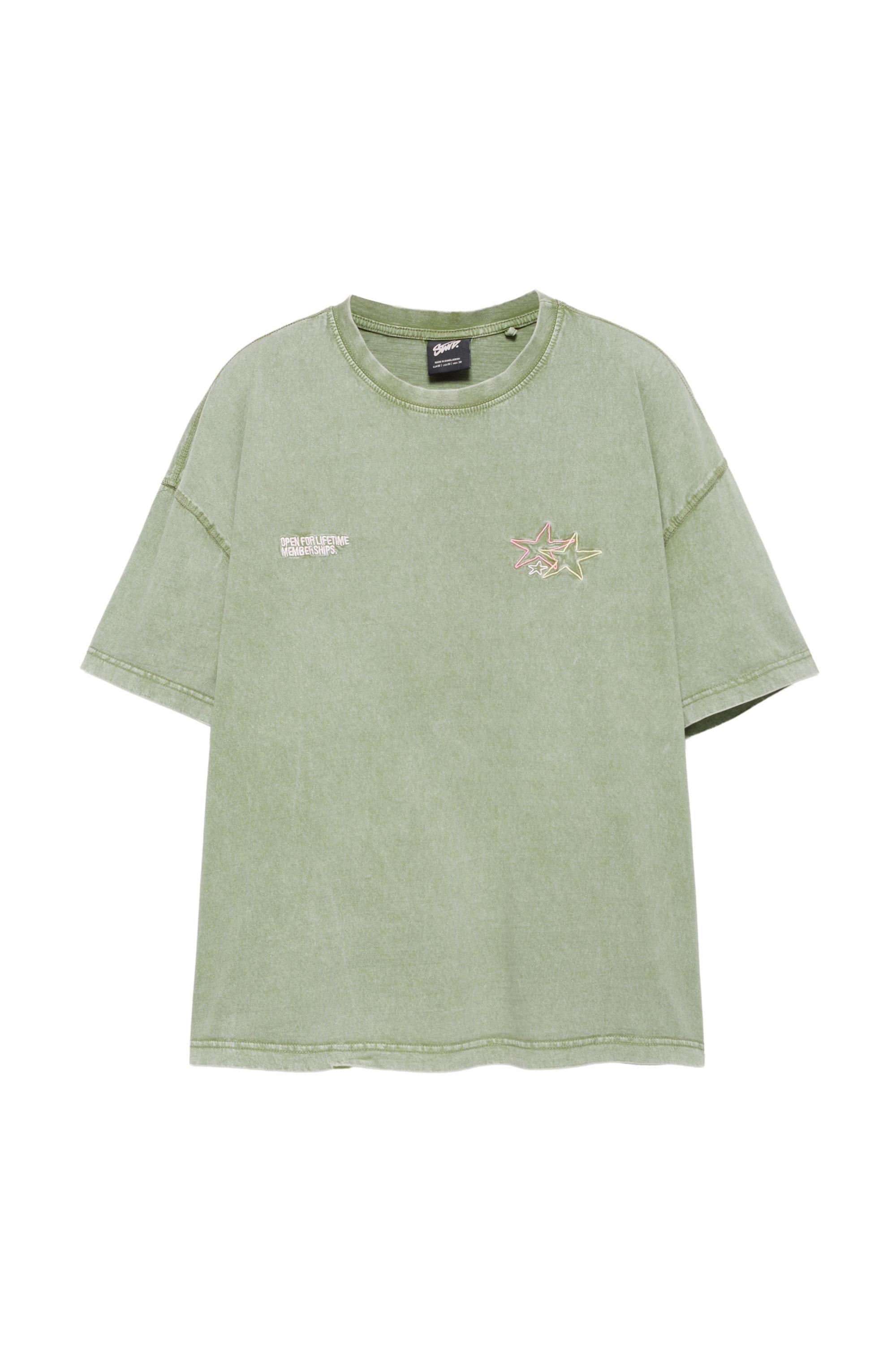 Yıldız grafik baskılı t-shirt