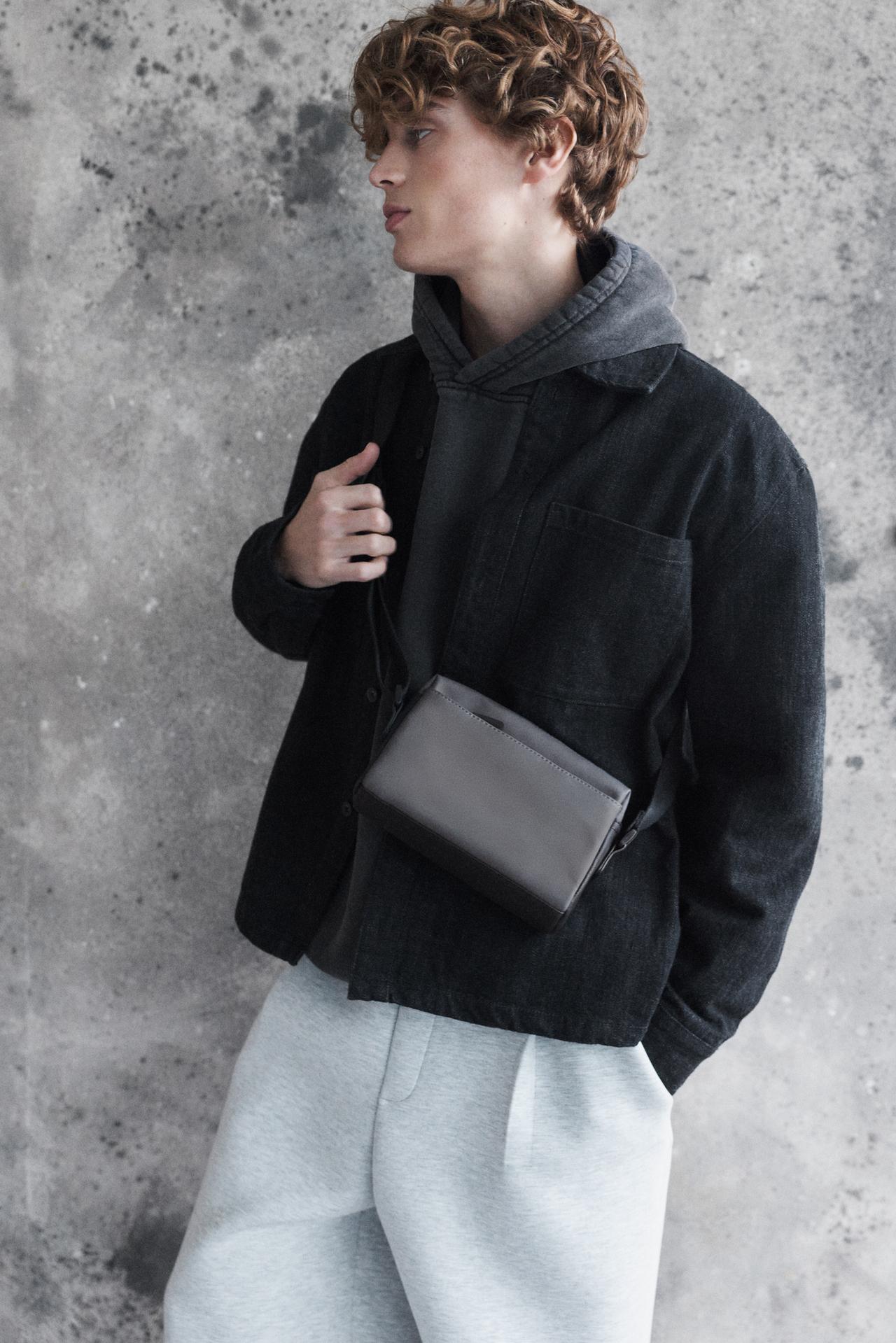 Rubberised crossbody bag — Grey