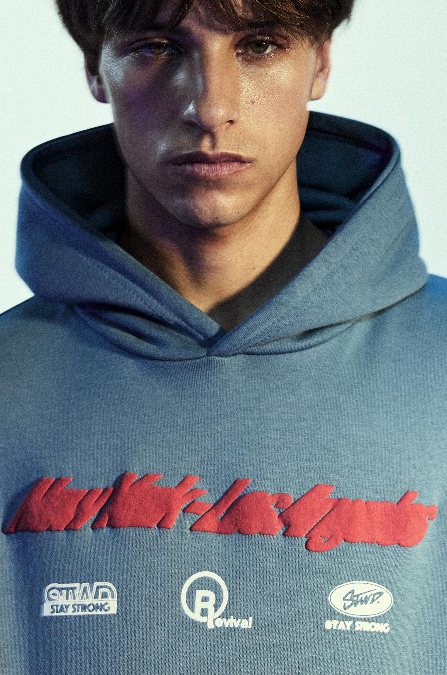 Pull and bear blue hoodie best sale