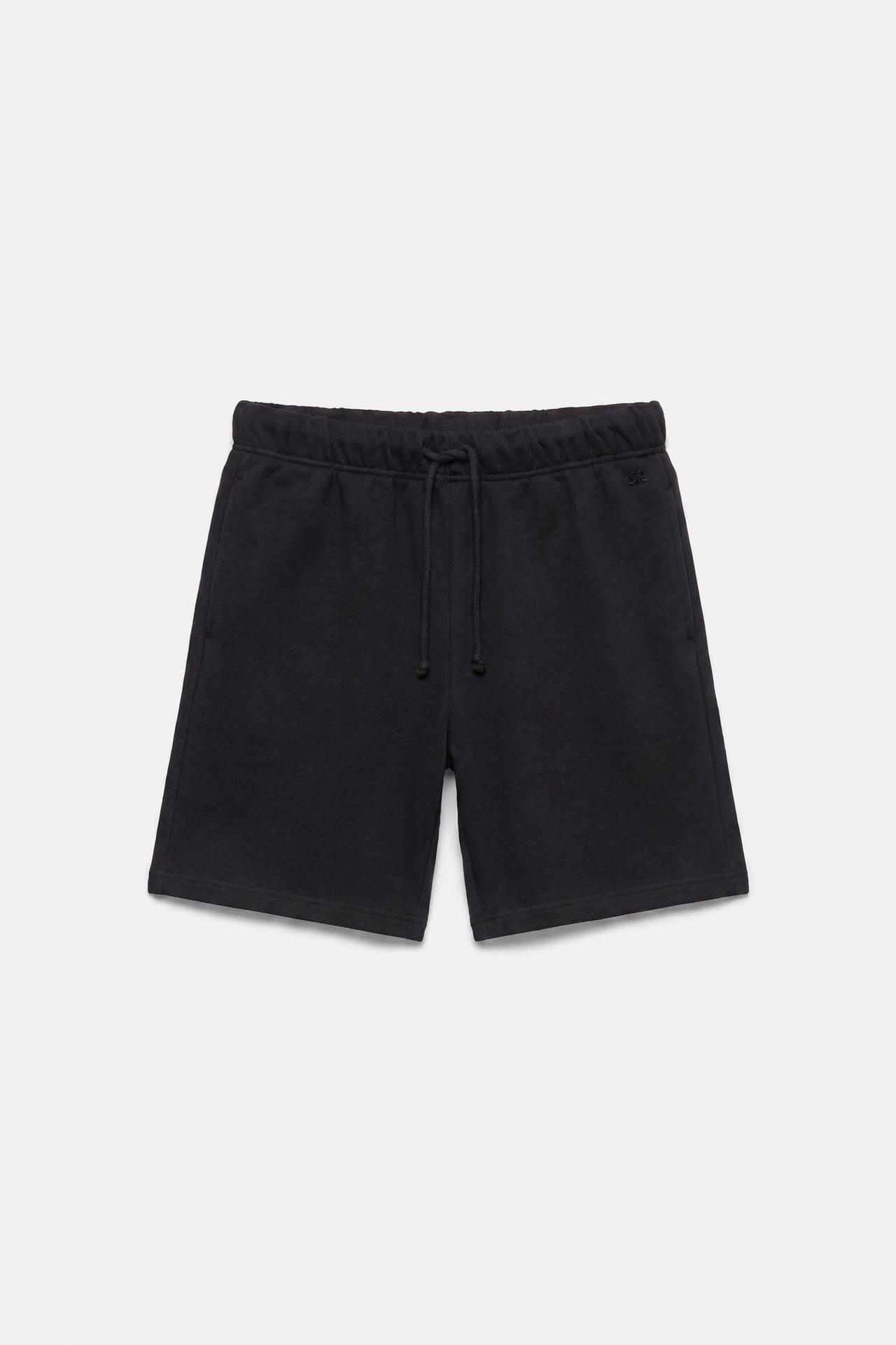 Bermuda shorts with elasticated waistband — Black