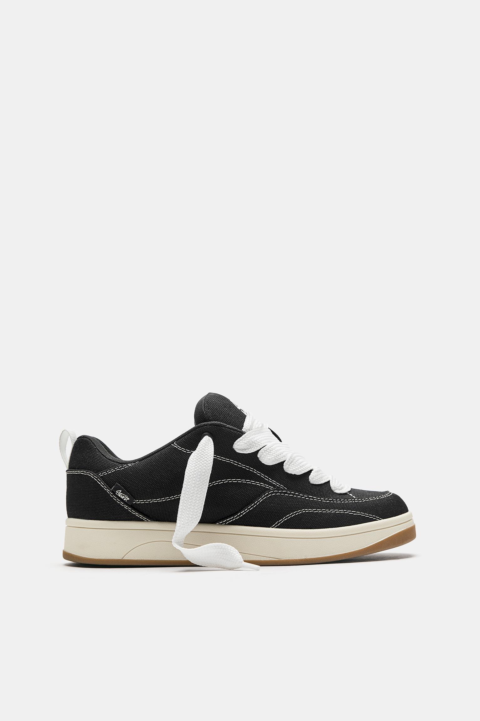 STWD skate trainers with stitching — Black