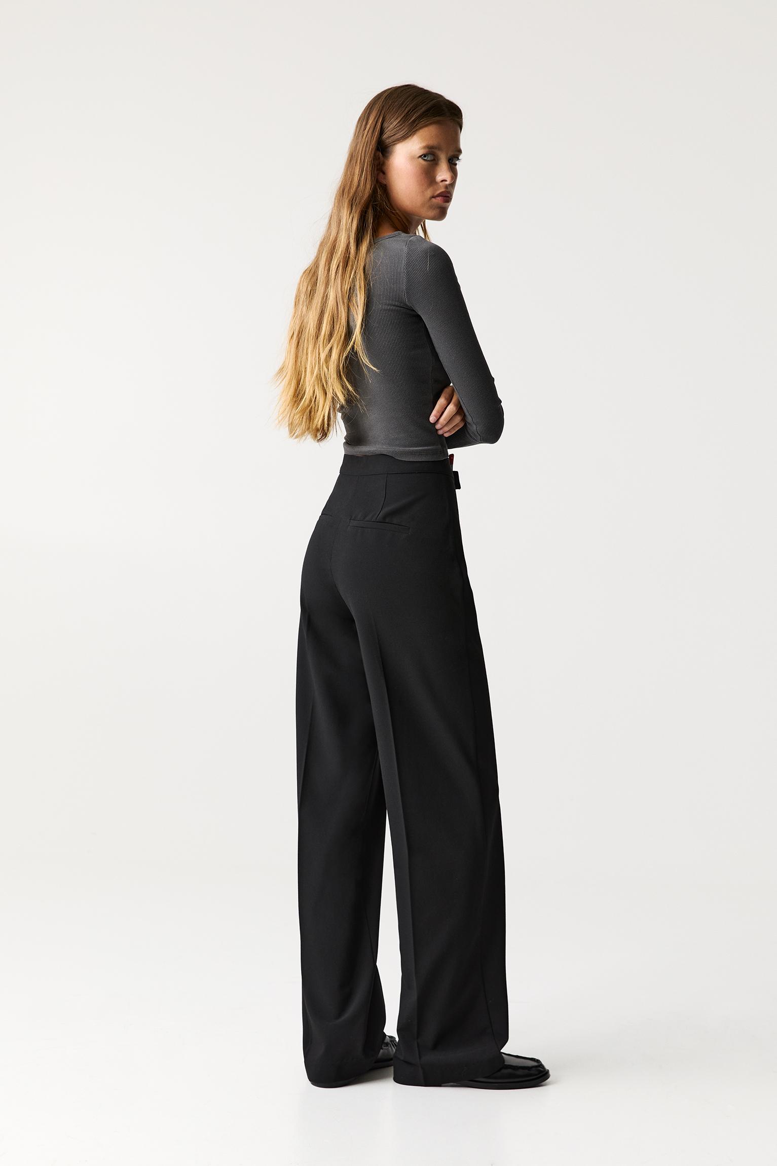 Straight-leg darted trousers — Black