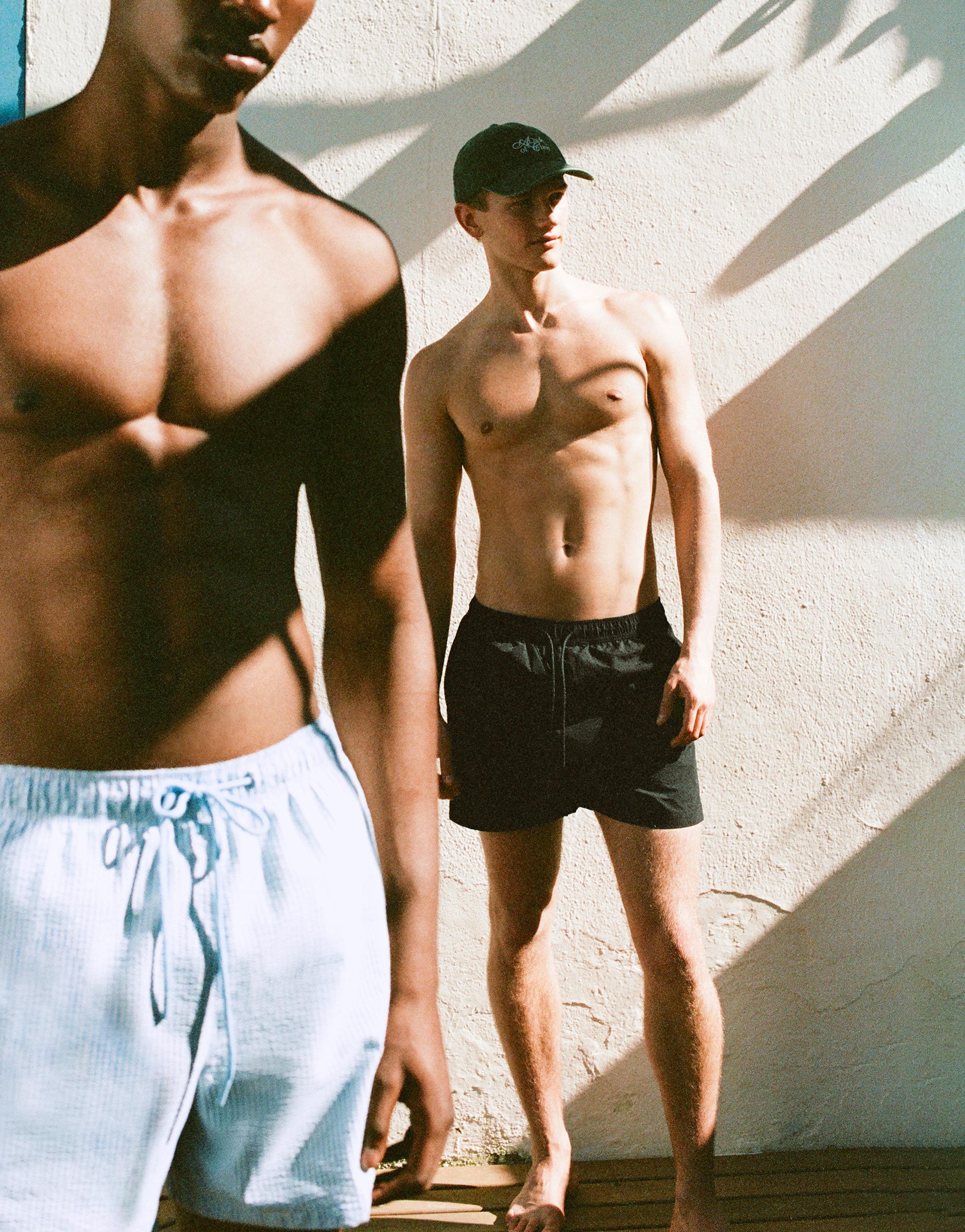 Regular fit swim shorts — Black