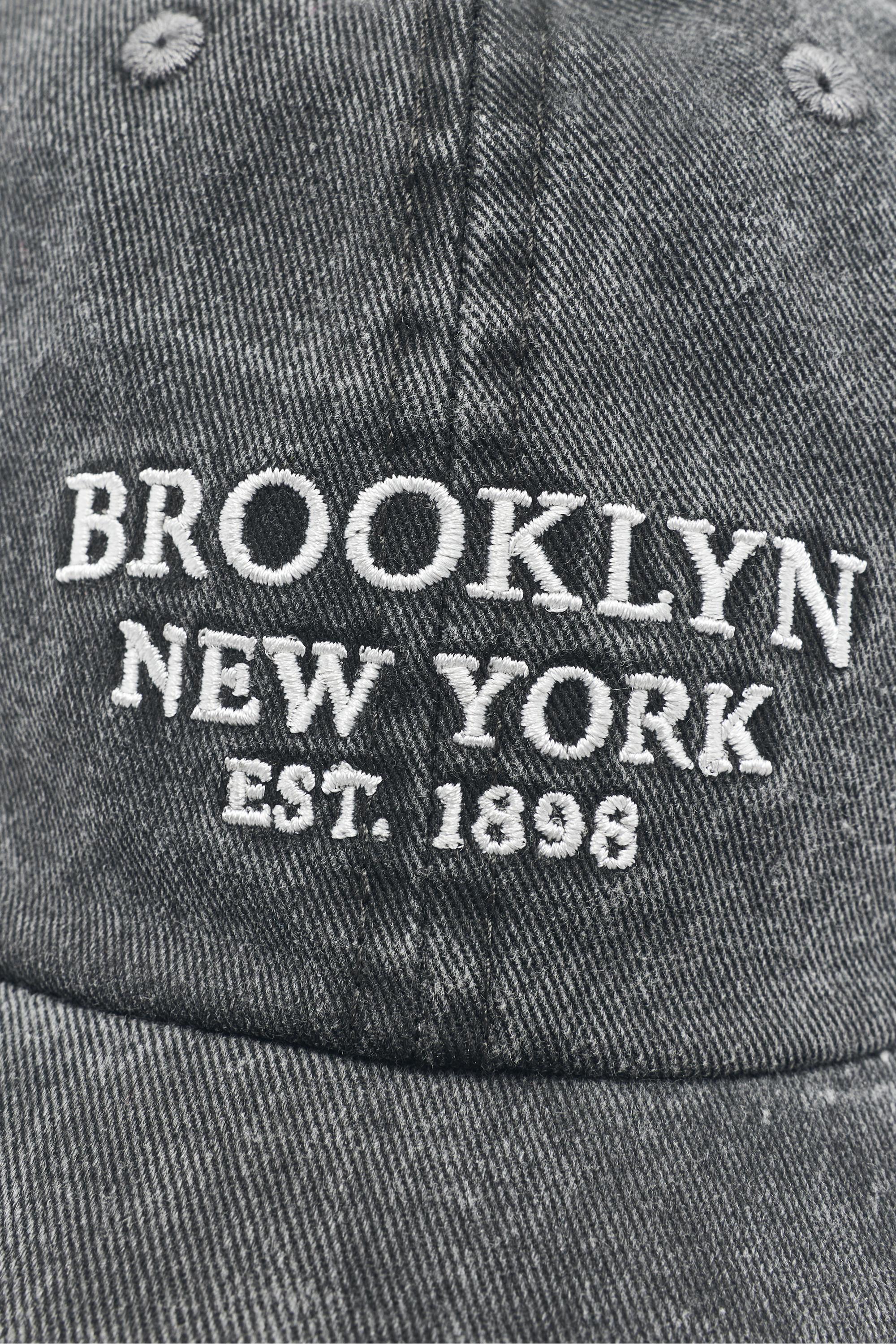 Brooklyn cap — Lead