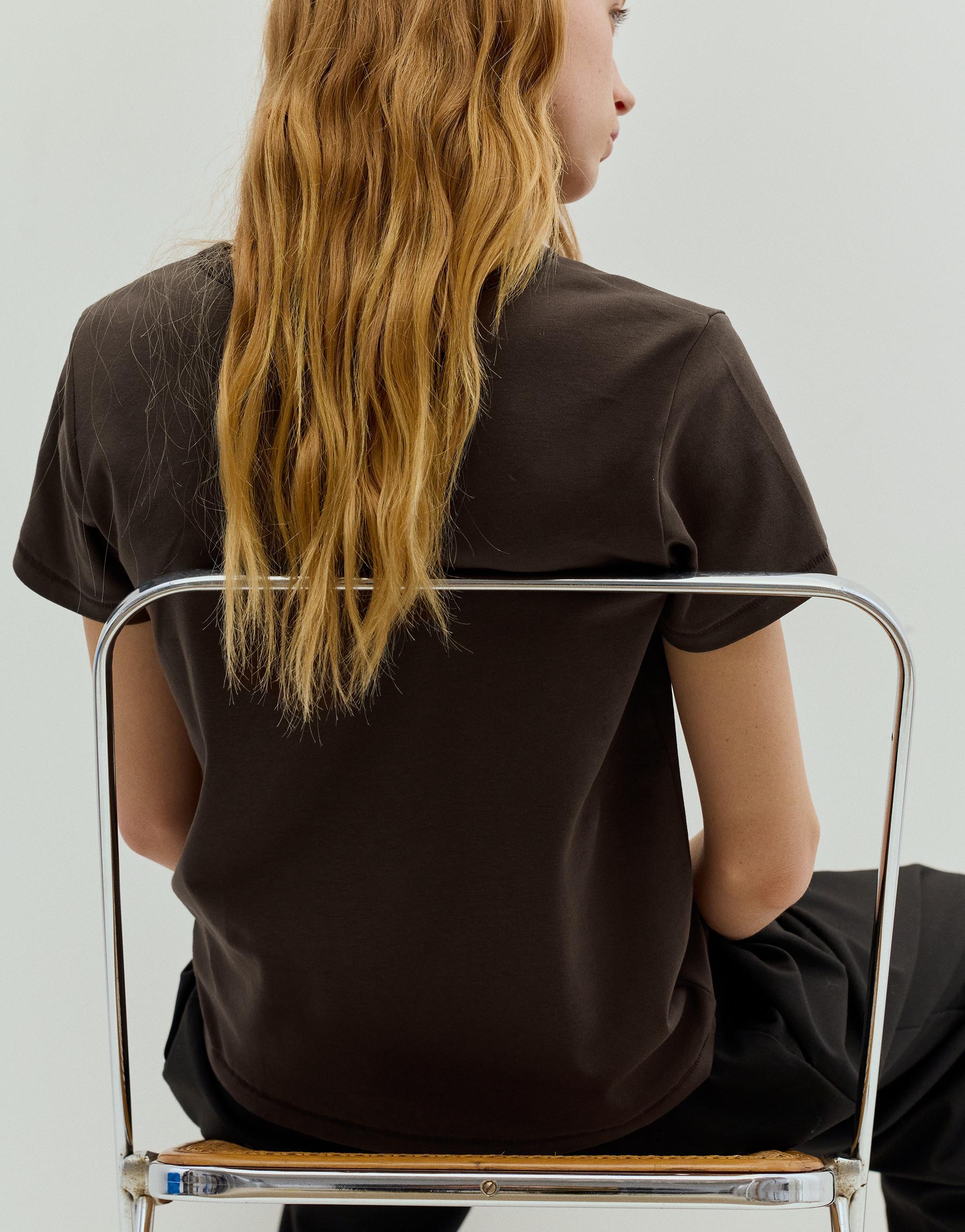 Basic short sleeve T-shirt — Brown