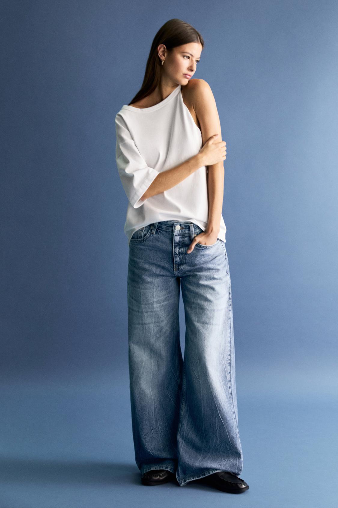 Pantalon Acampanado Vaqueros Campana Pull And Bear Efecto Piel