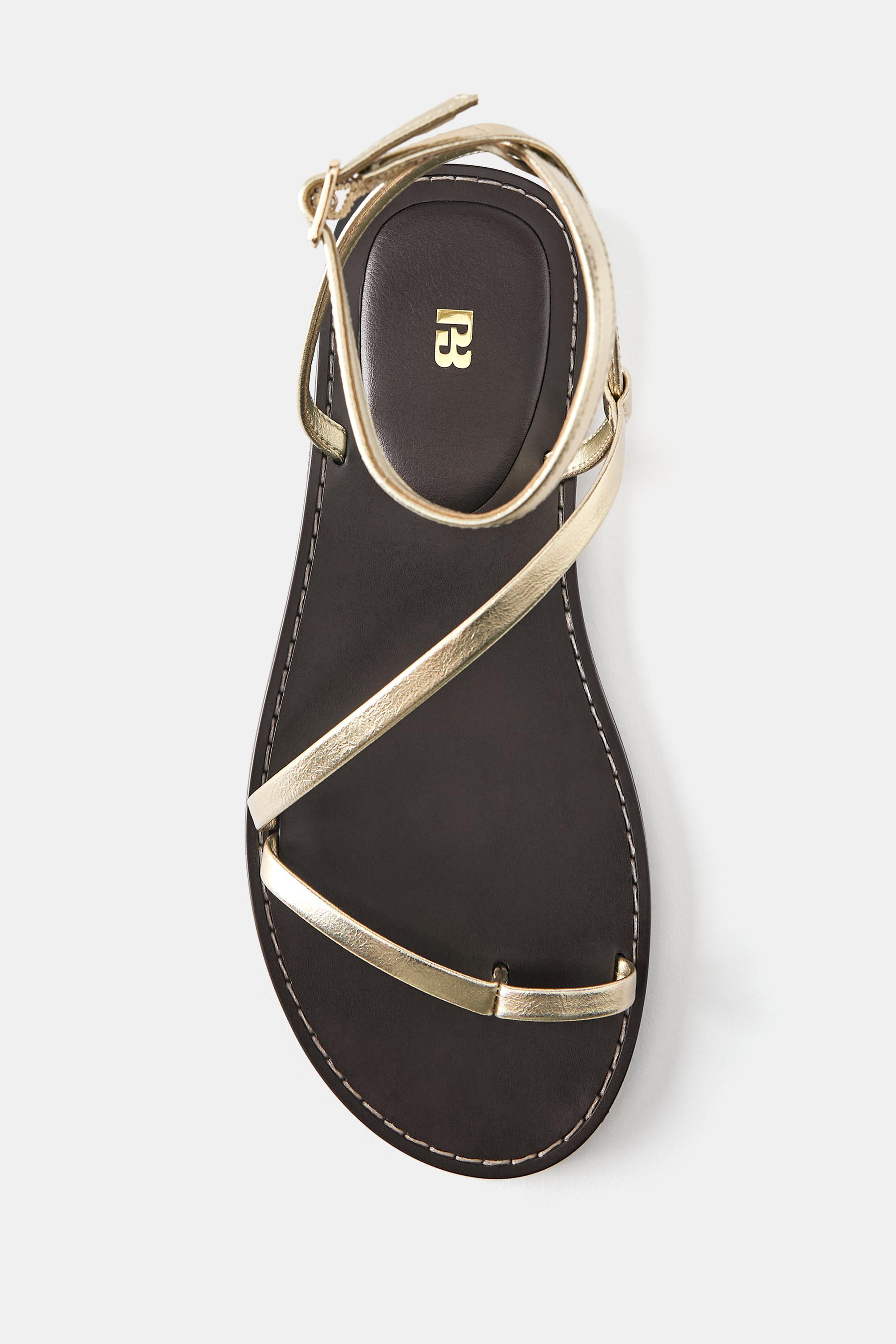 Gold flat sandals — Gold