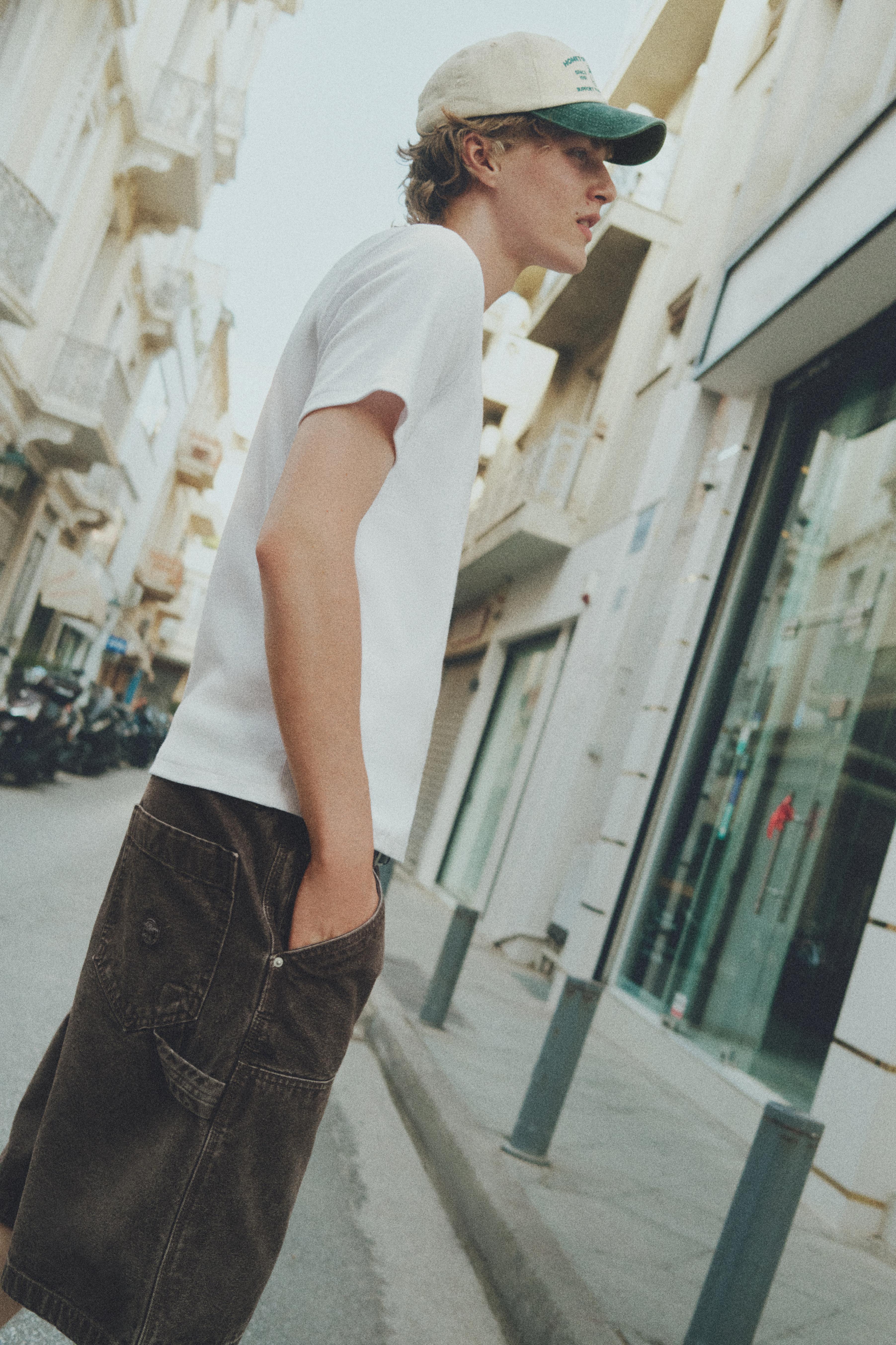 Short sleeve zip-up polo shirt — Off white
