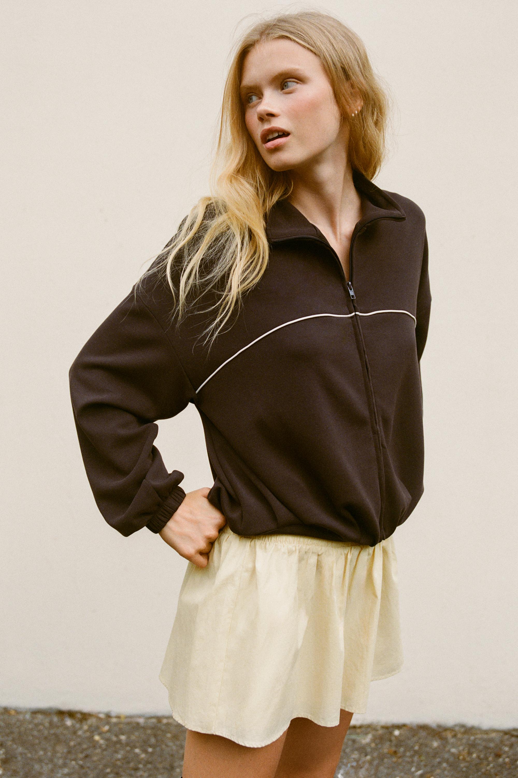 Flowy jacket with contrast trims — Brown