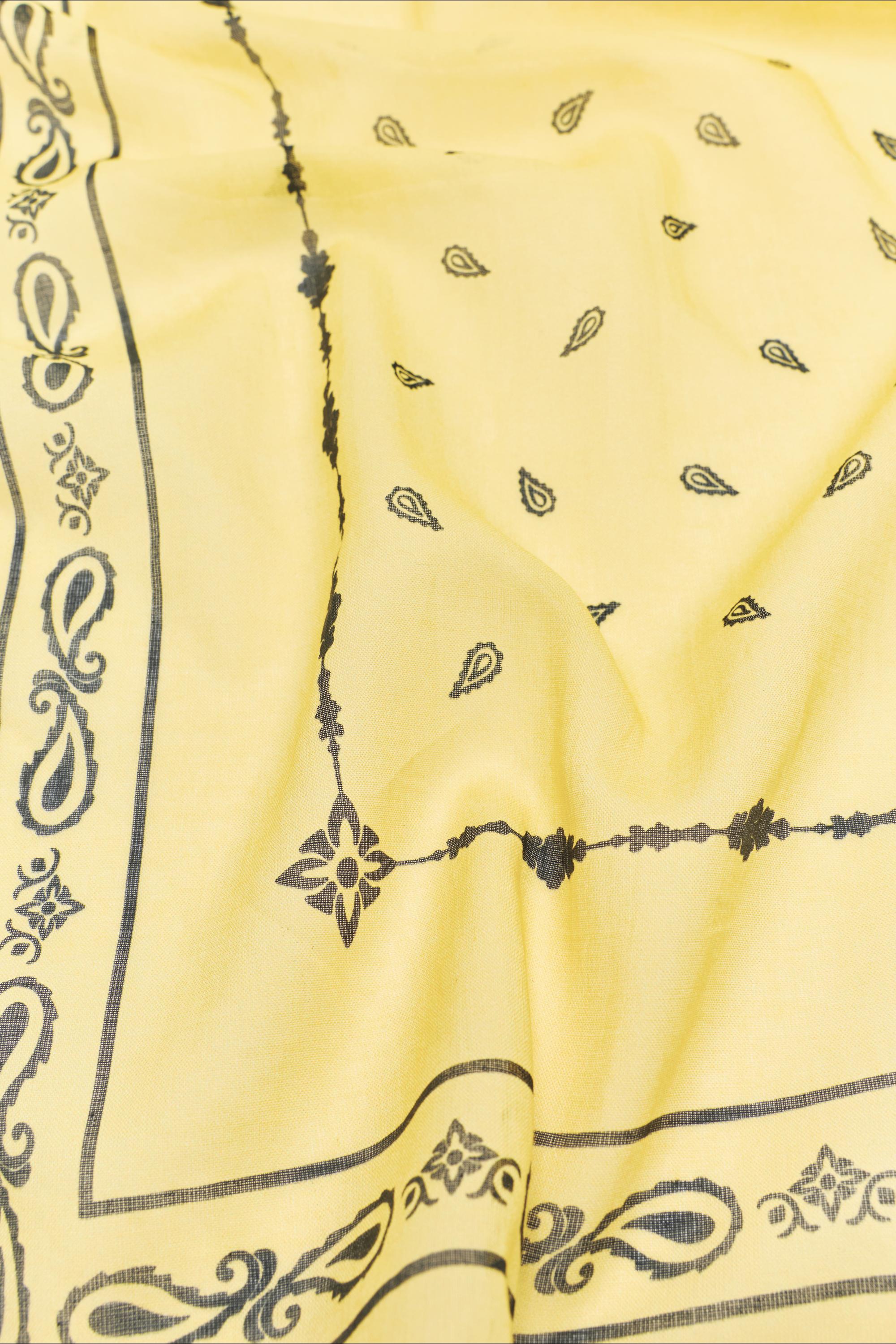 Printed bandana — Yellow