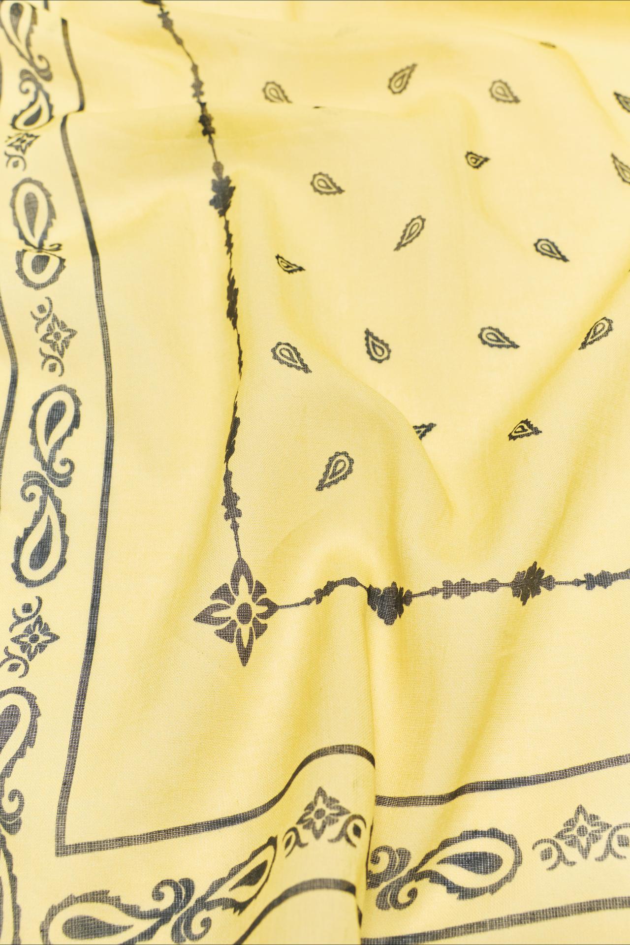 Printed bandana — Yellow