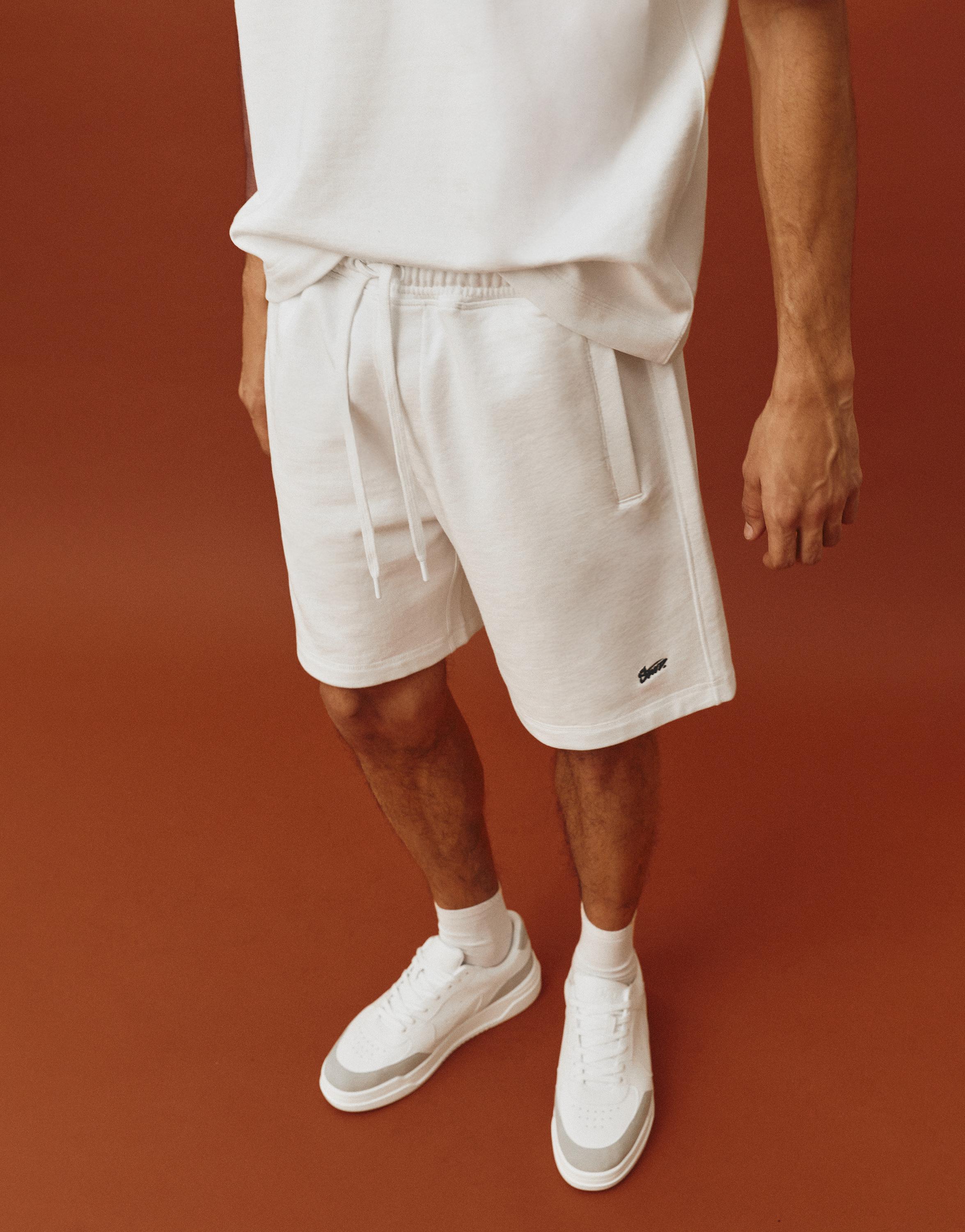 Logolu jogger bermuda şort - Görsel 21