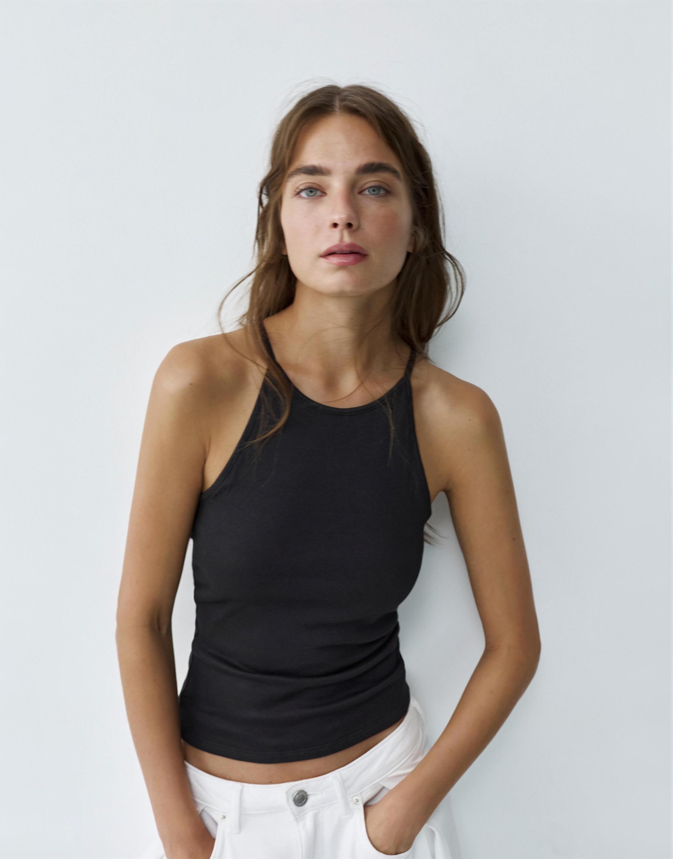 Halter-neck strappy back top — Black