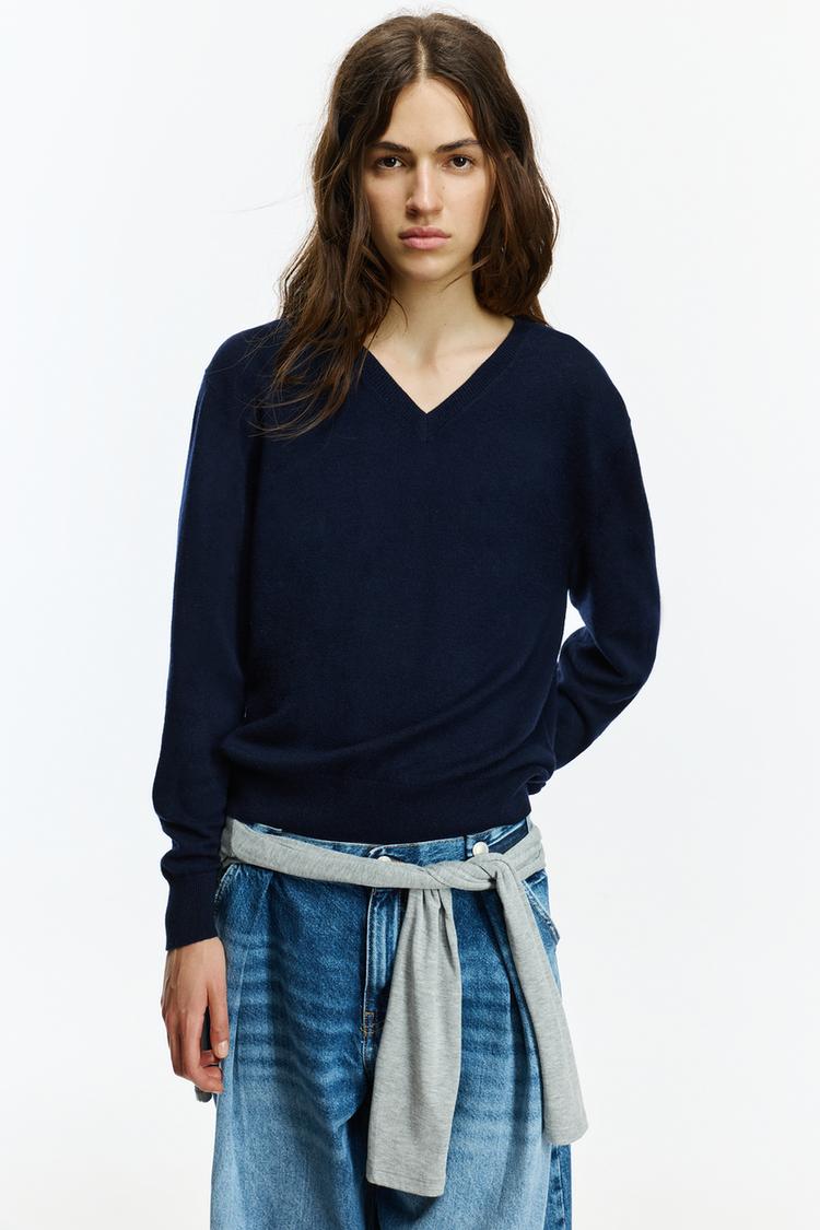 100% wool v-neck jumper — Navy