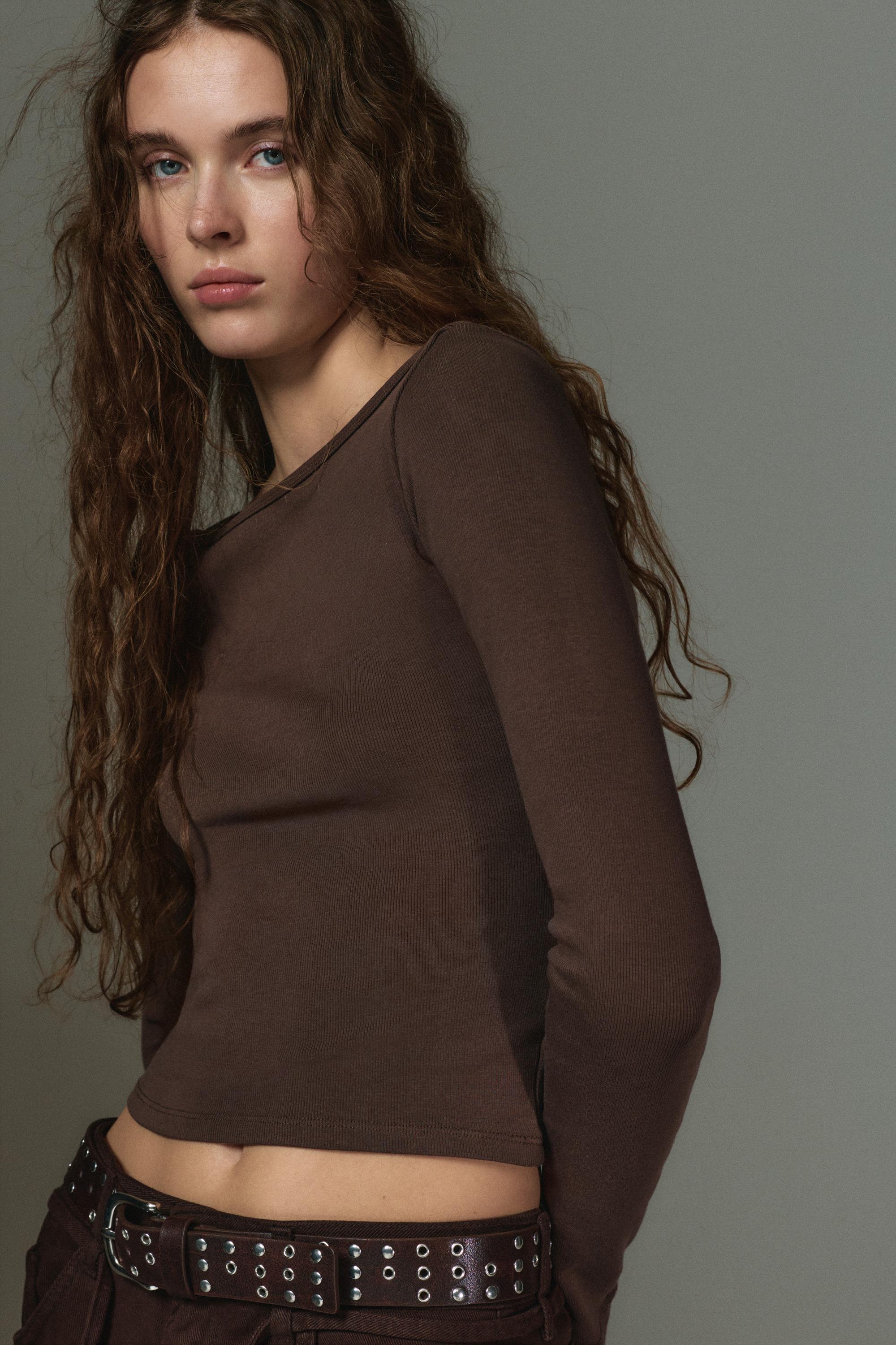 Long sleeve boat neck T-shirt — Brown