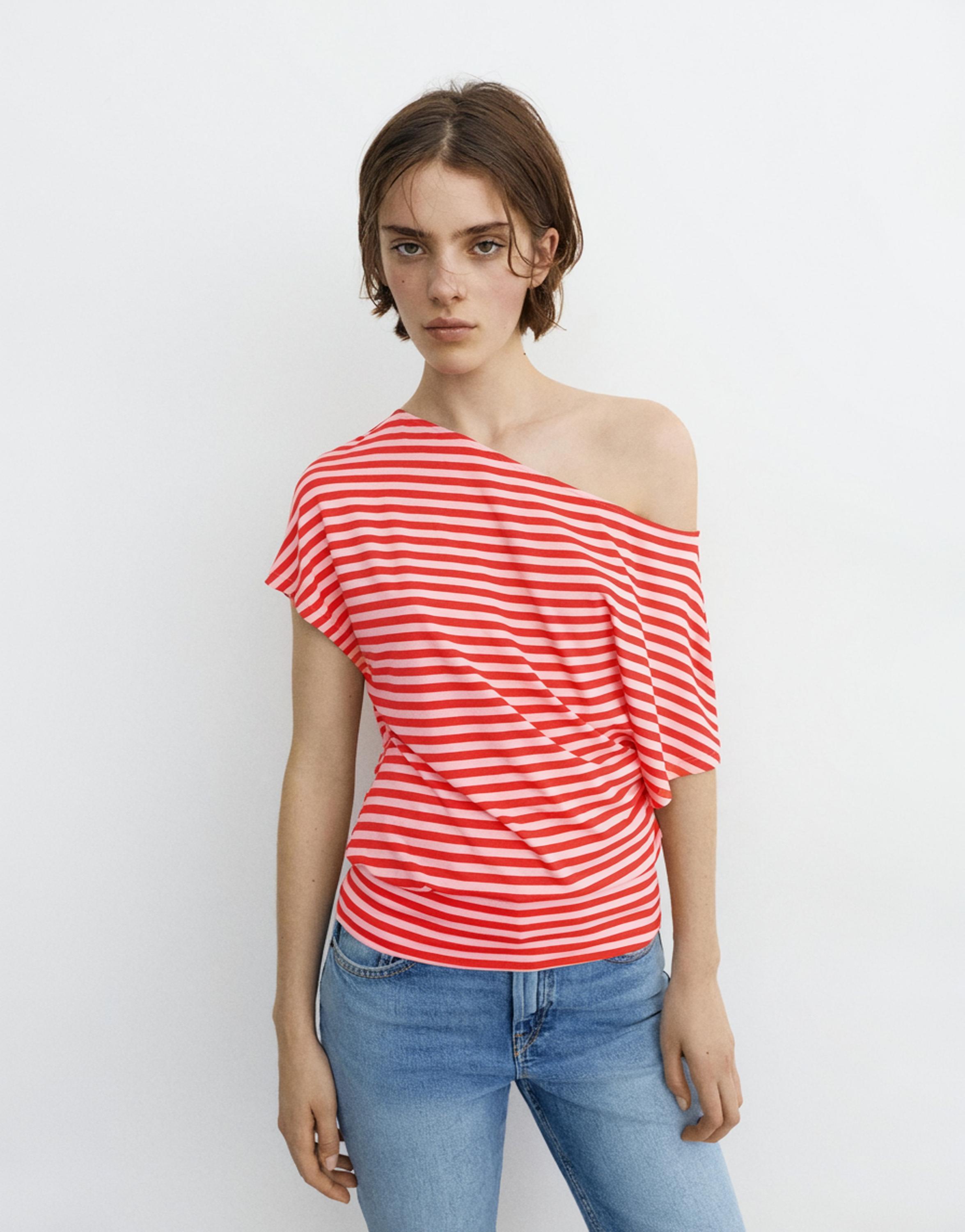 Short asymmetric dress — Striped