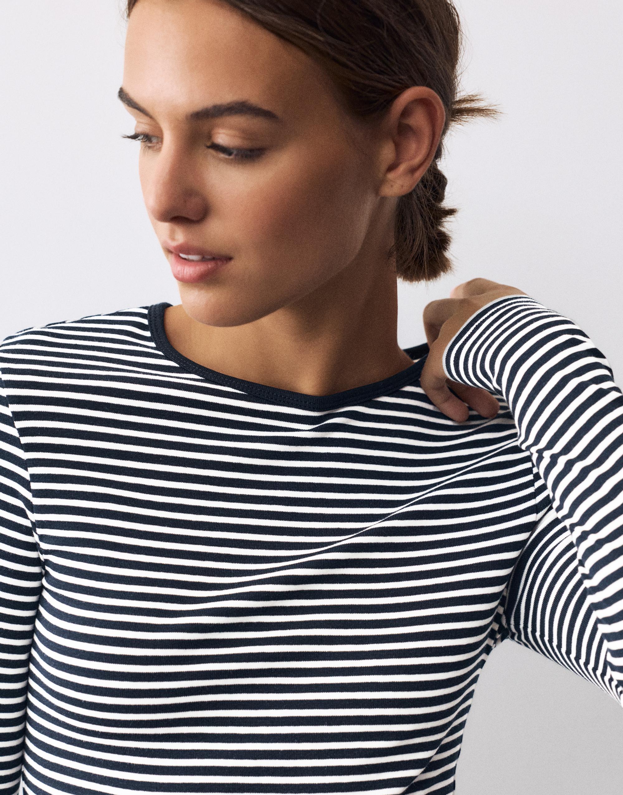 Fitted long sleeve T-shirt — Striped