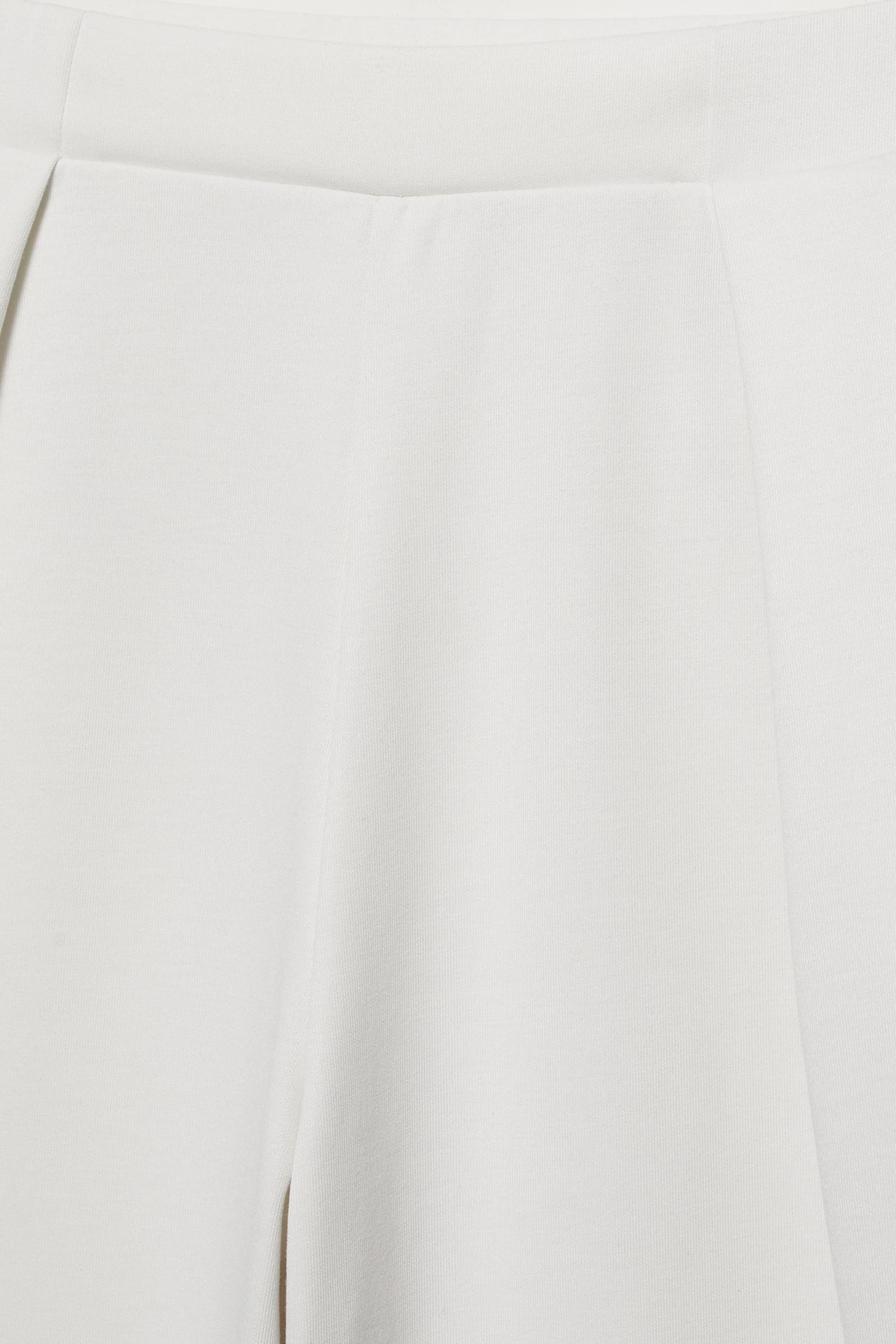 Soft-touch wide-leg darted trousers — Ecru