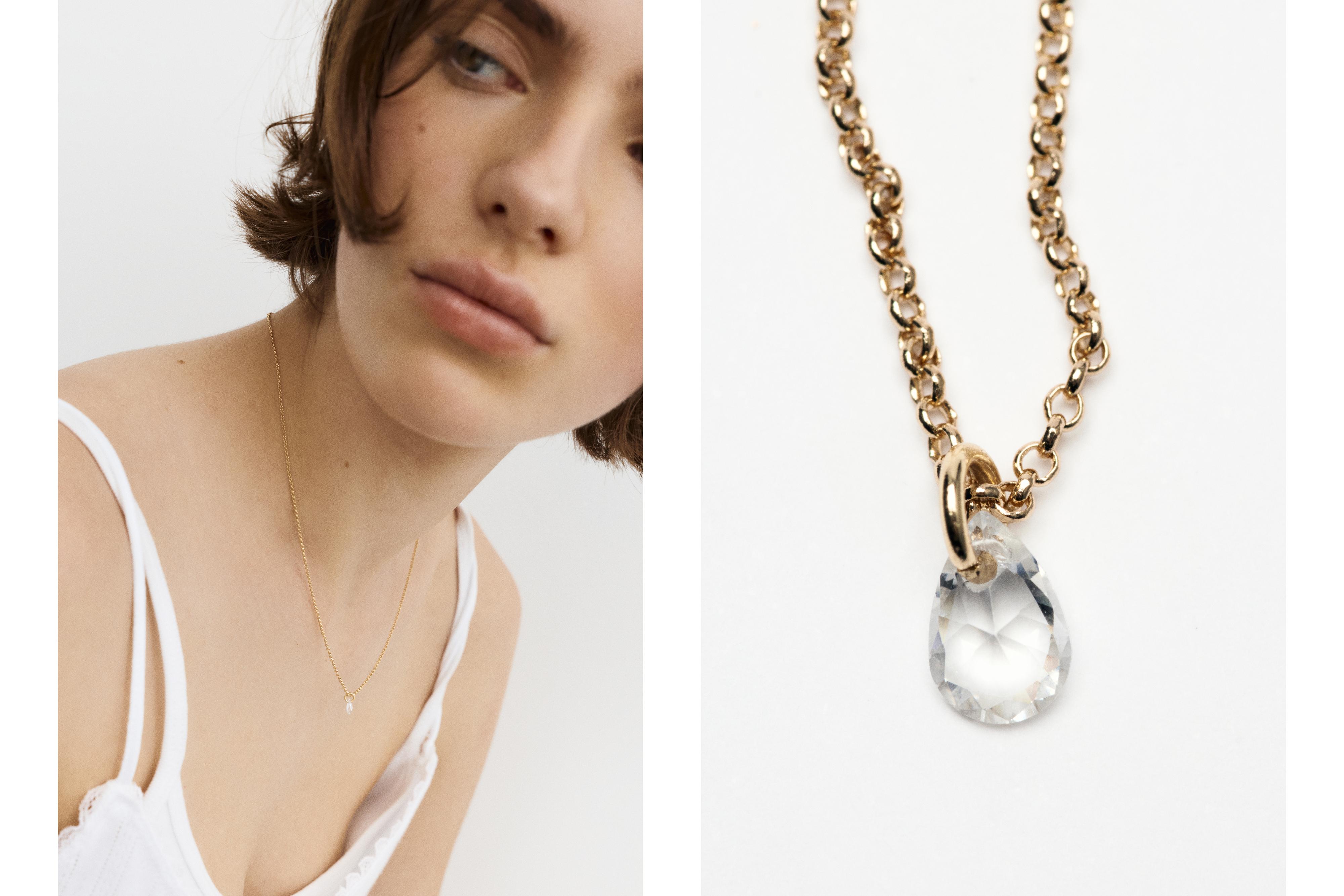 Shimmery pendant necklace — Gold