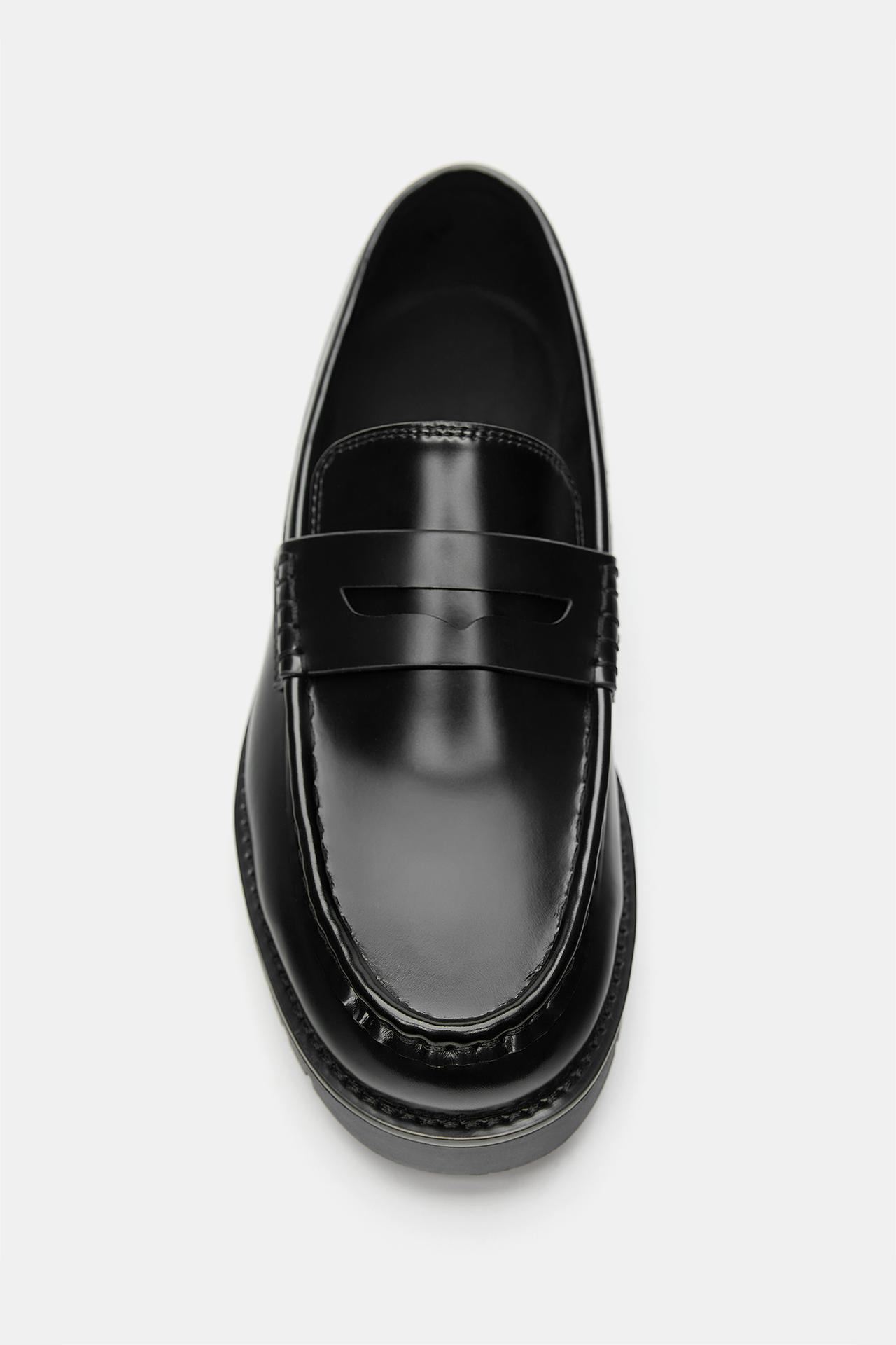 Casual loafers — Black