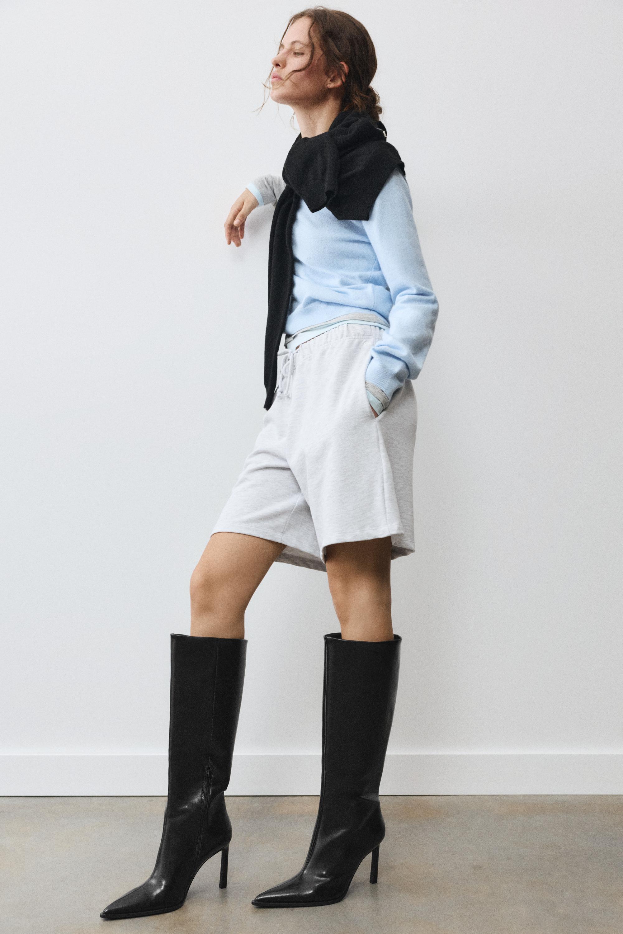High-heel boots — Black