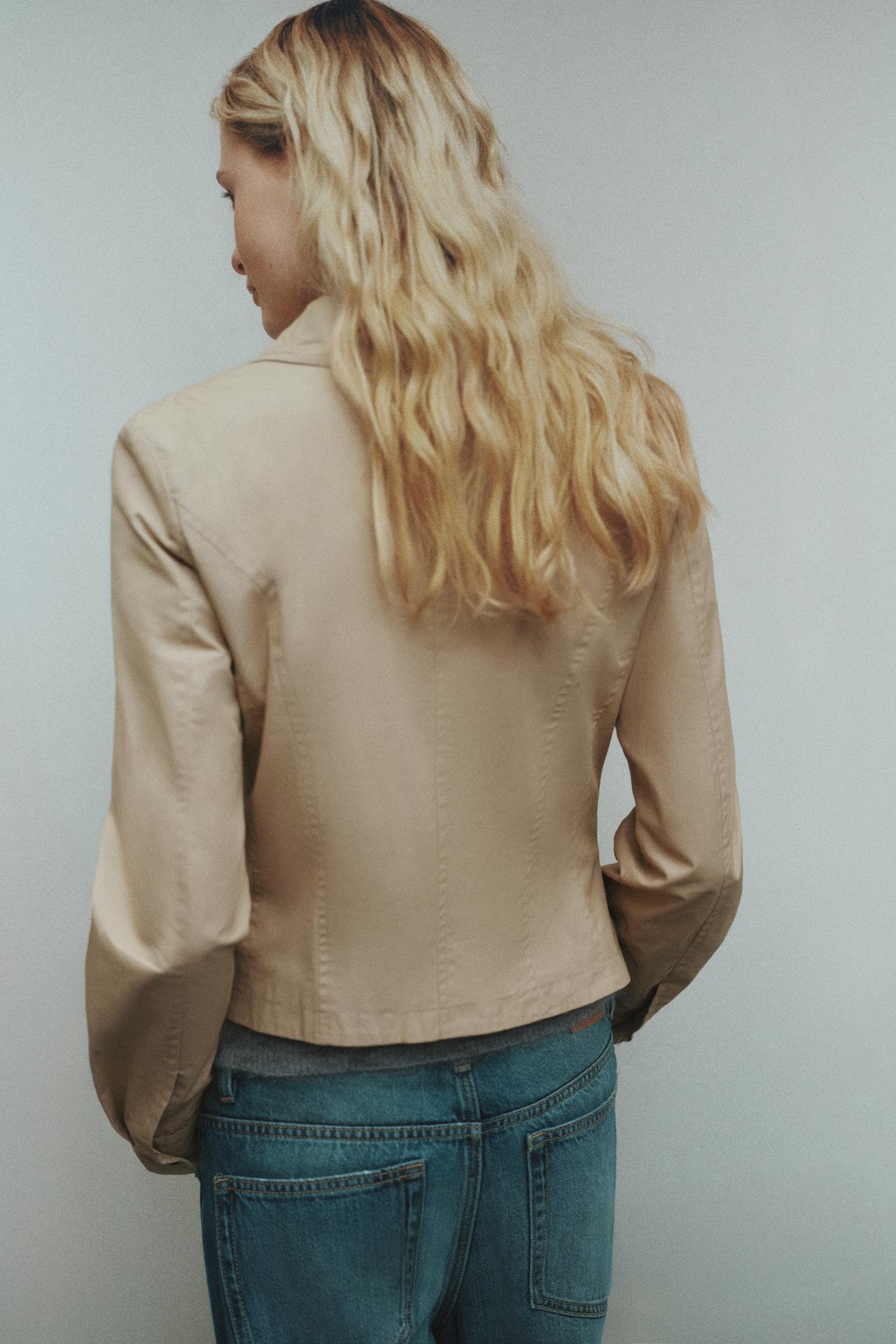 Fitted double-breasted jacket — Sand