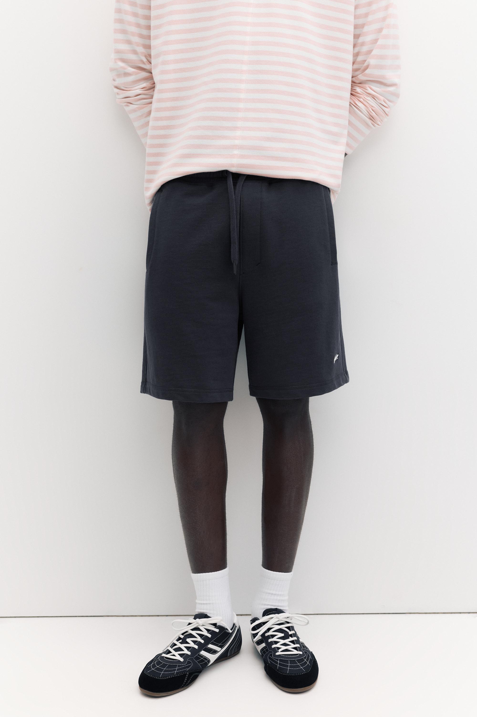 Logolu jogger bermuda şort - Görsel 12