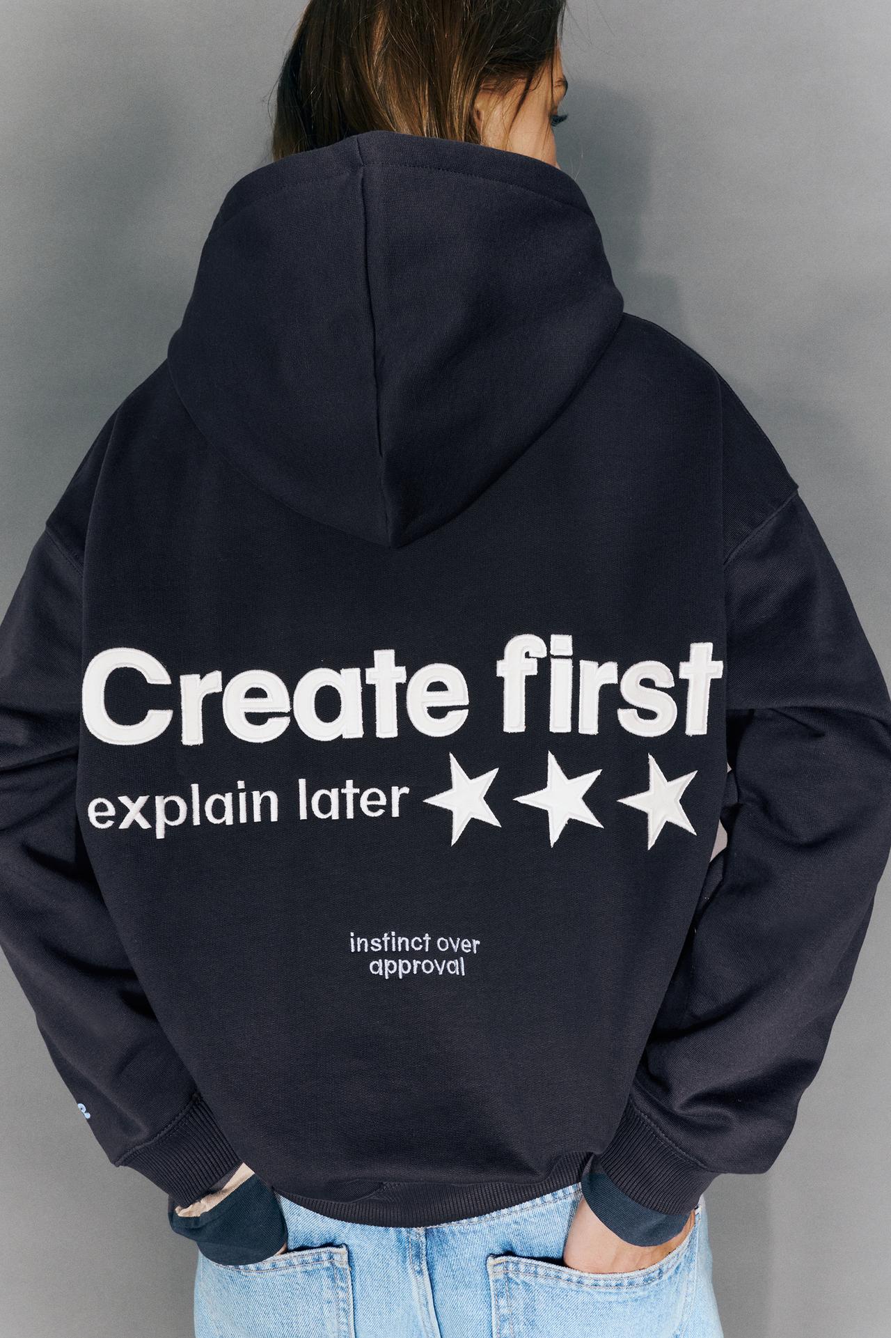Star graphic hoodie — Navy
